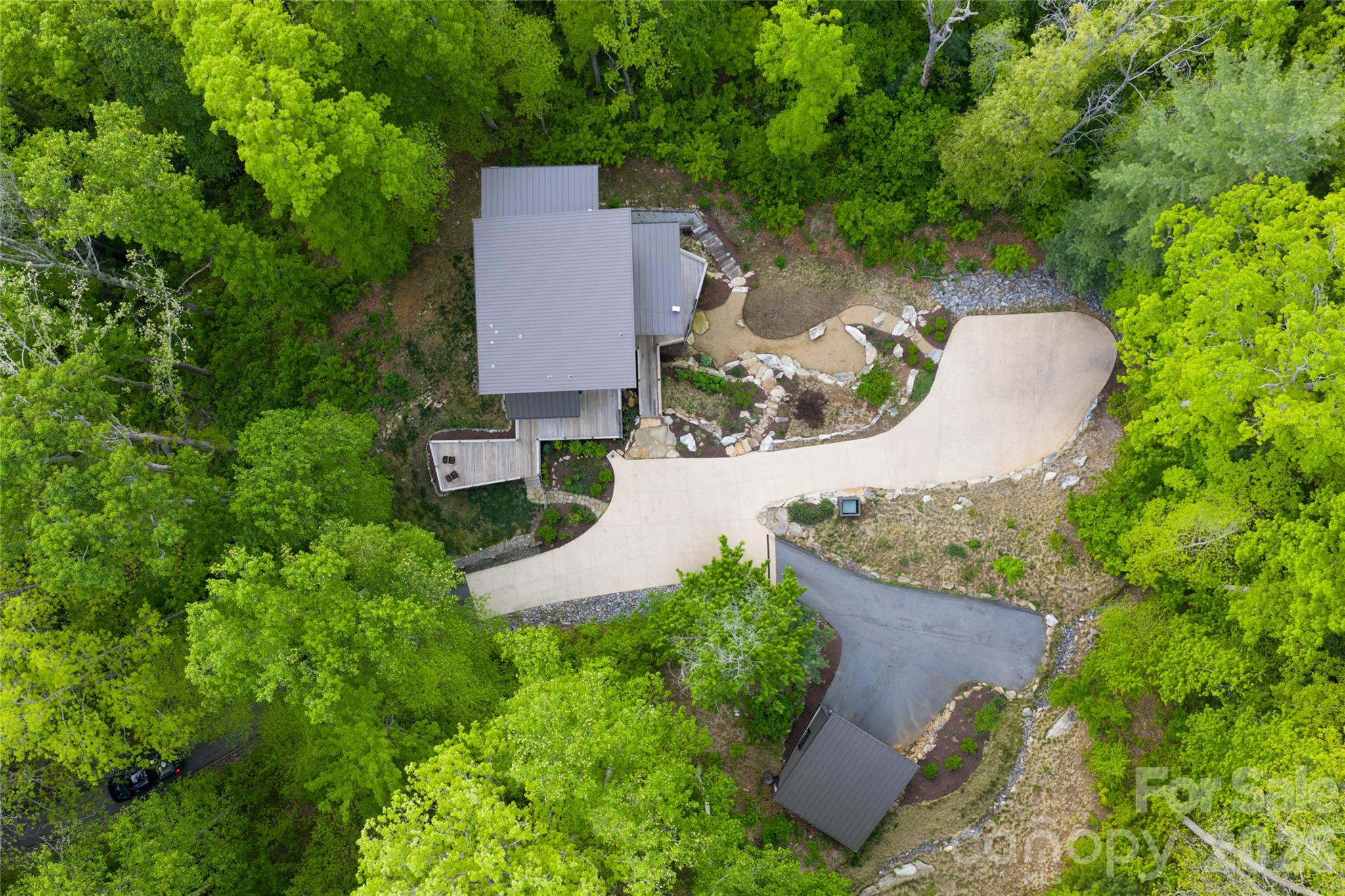 77 Mcintyre Drive — Asheville