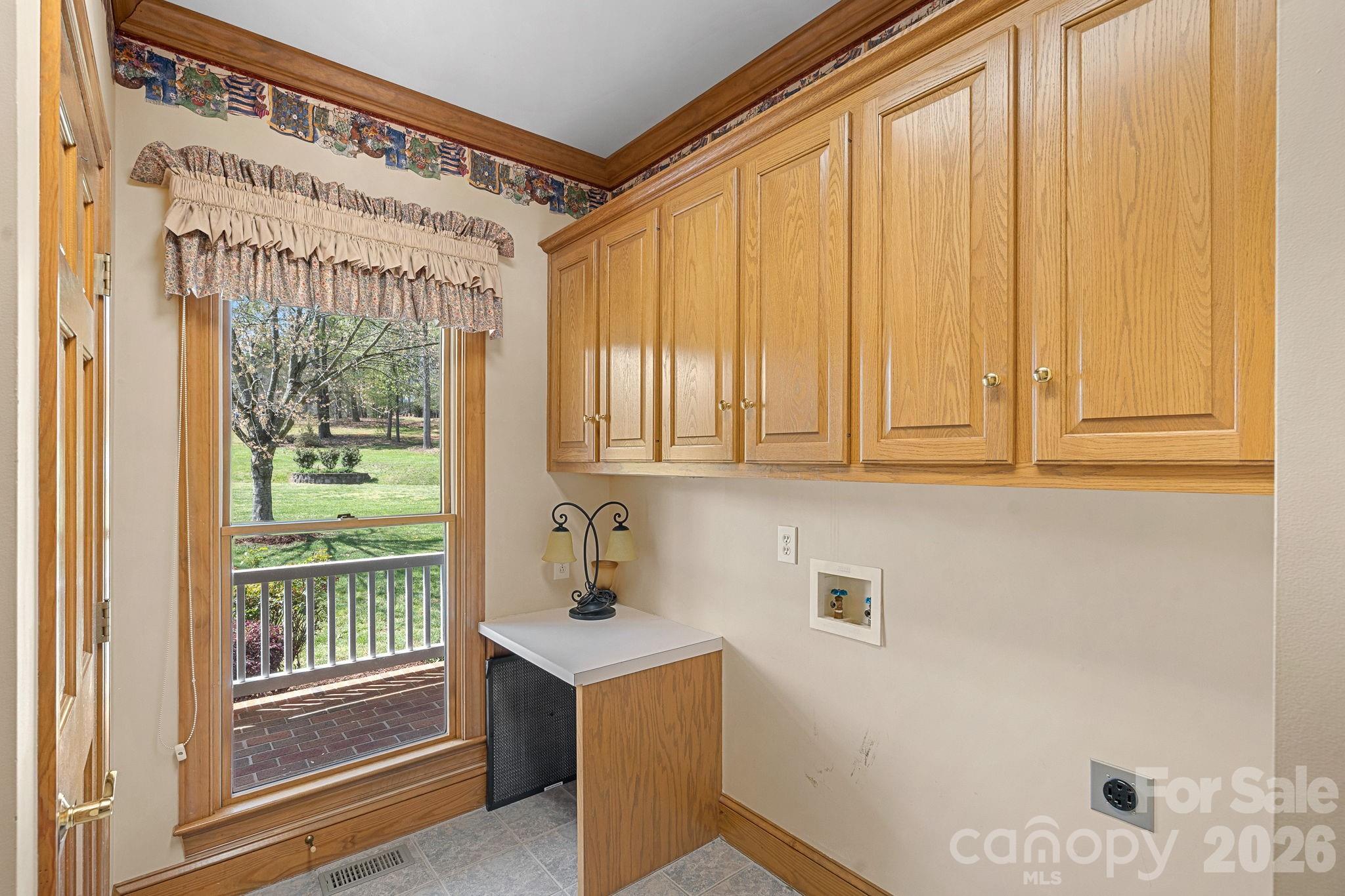 223 Wilson Lake Road — Mooresville