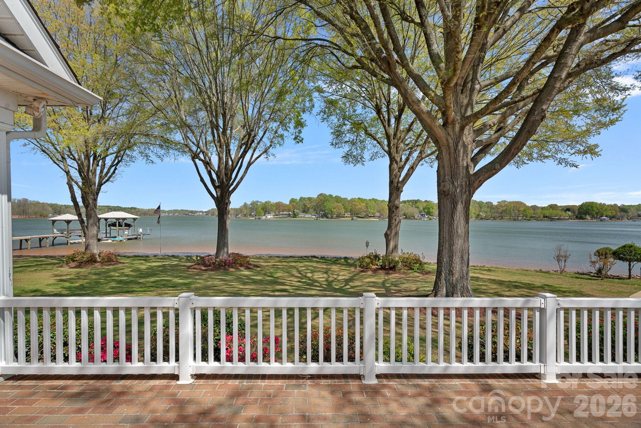 223 Wilson Lake Road — Mooresville