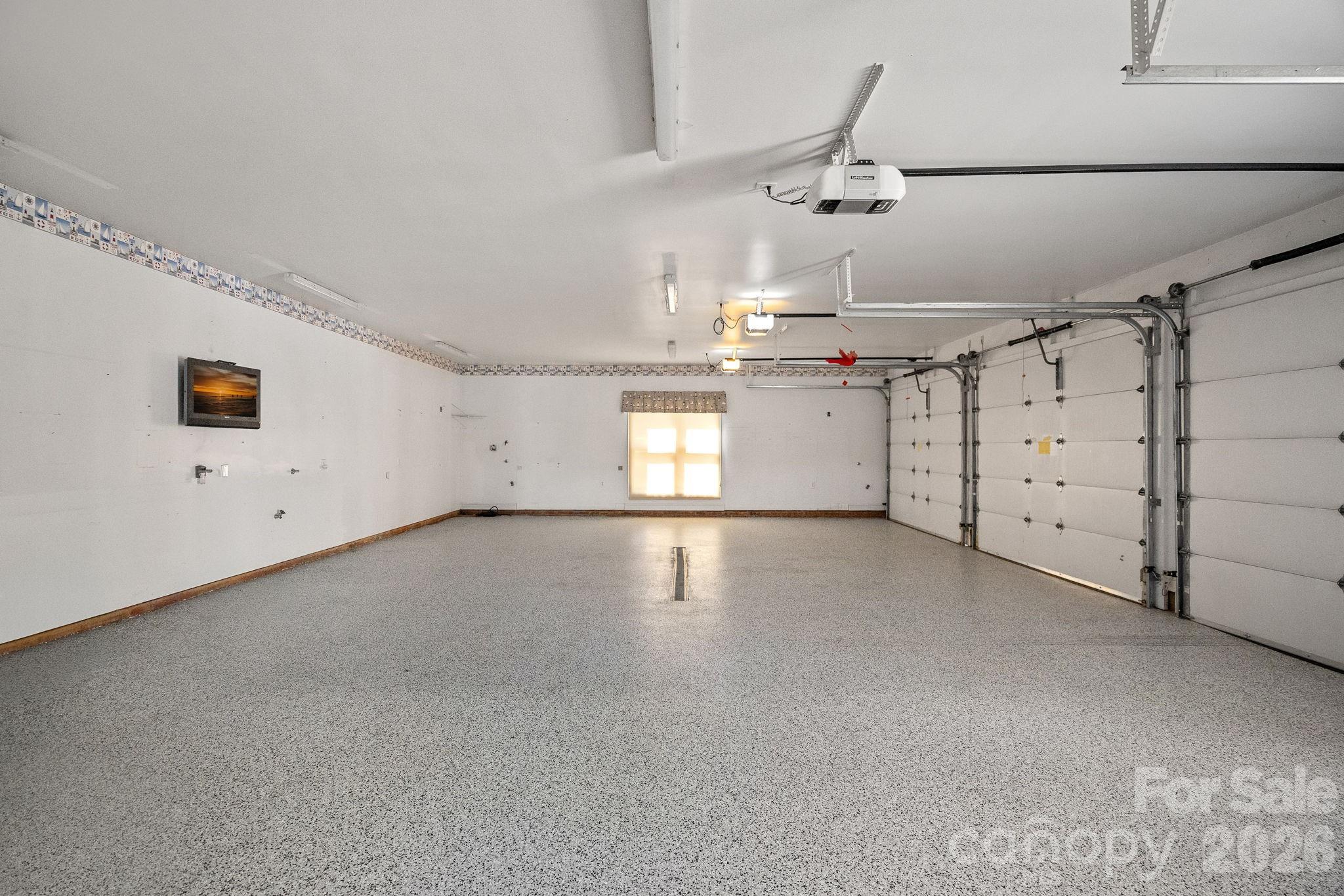 223 Wilson Lake Road — Mooresville