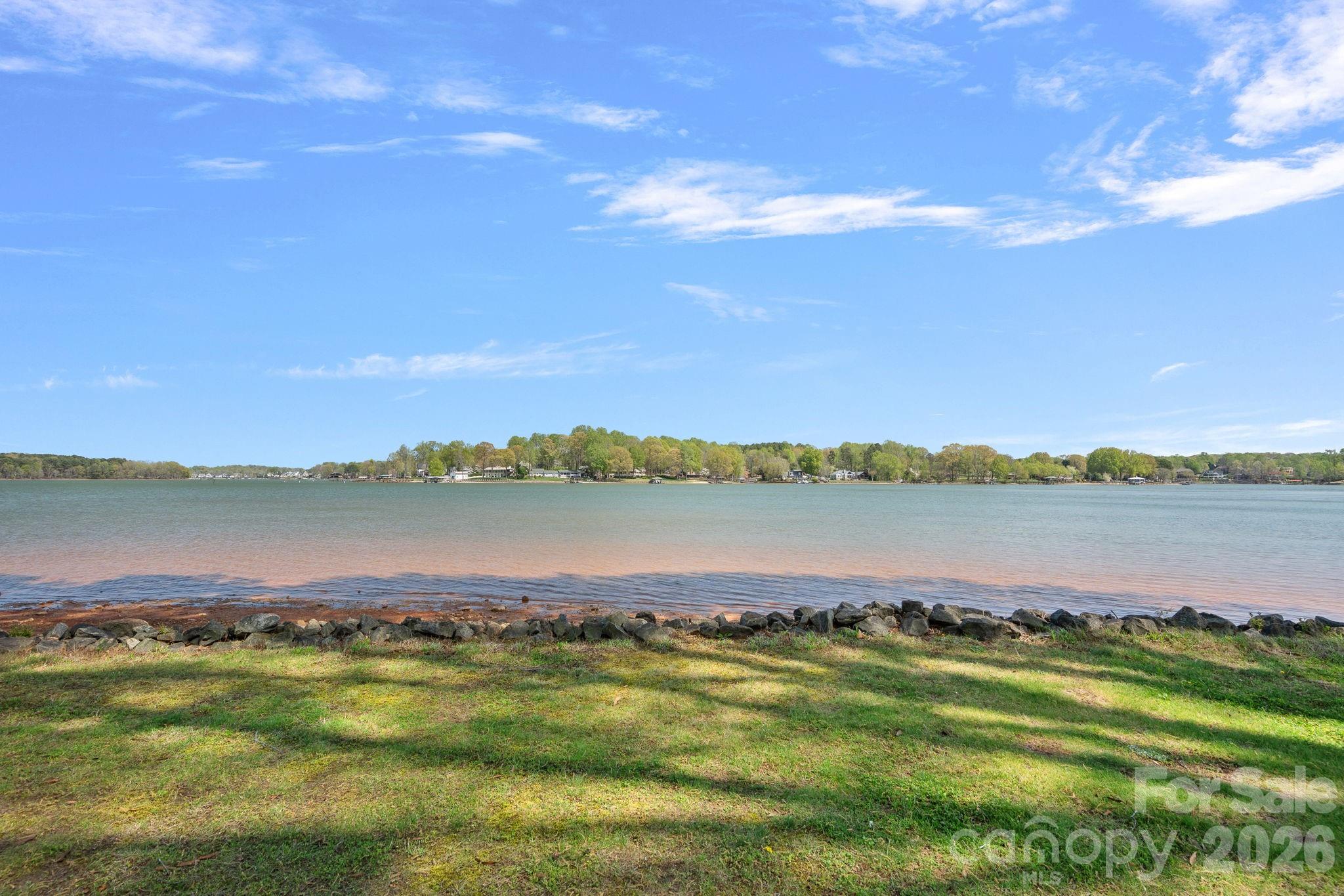 223 Wilson Lake Road — Mooresville