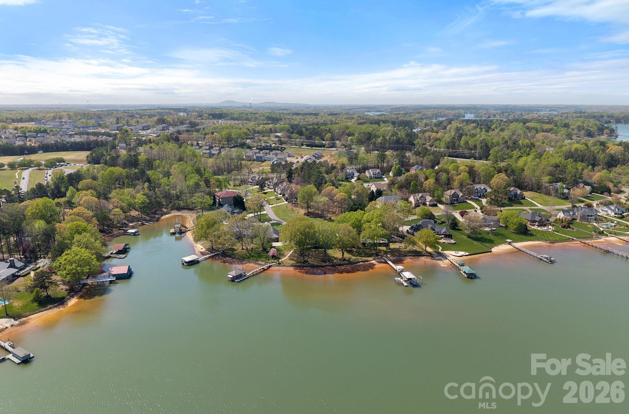 223 Wilson Lake Road — Mooresville