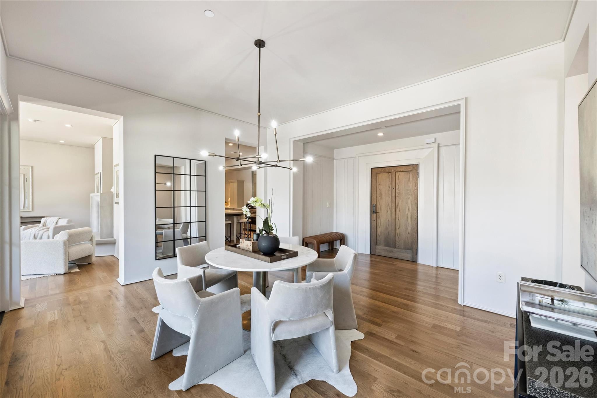 1170 Queens Road — Charlotte