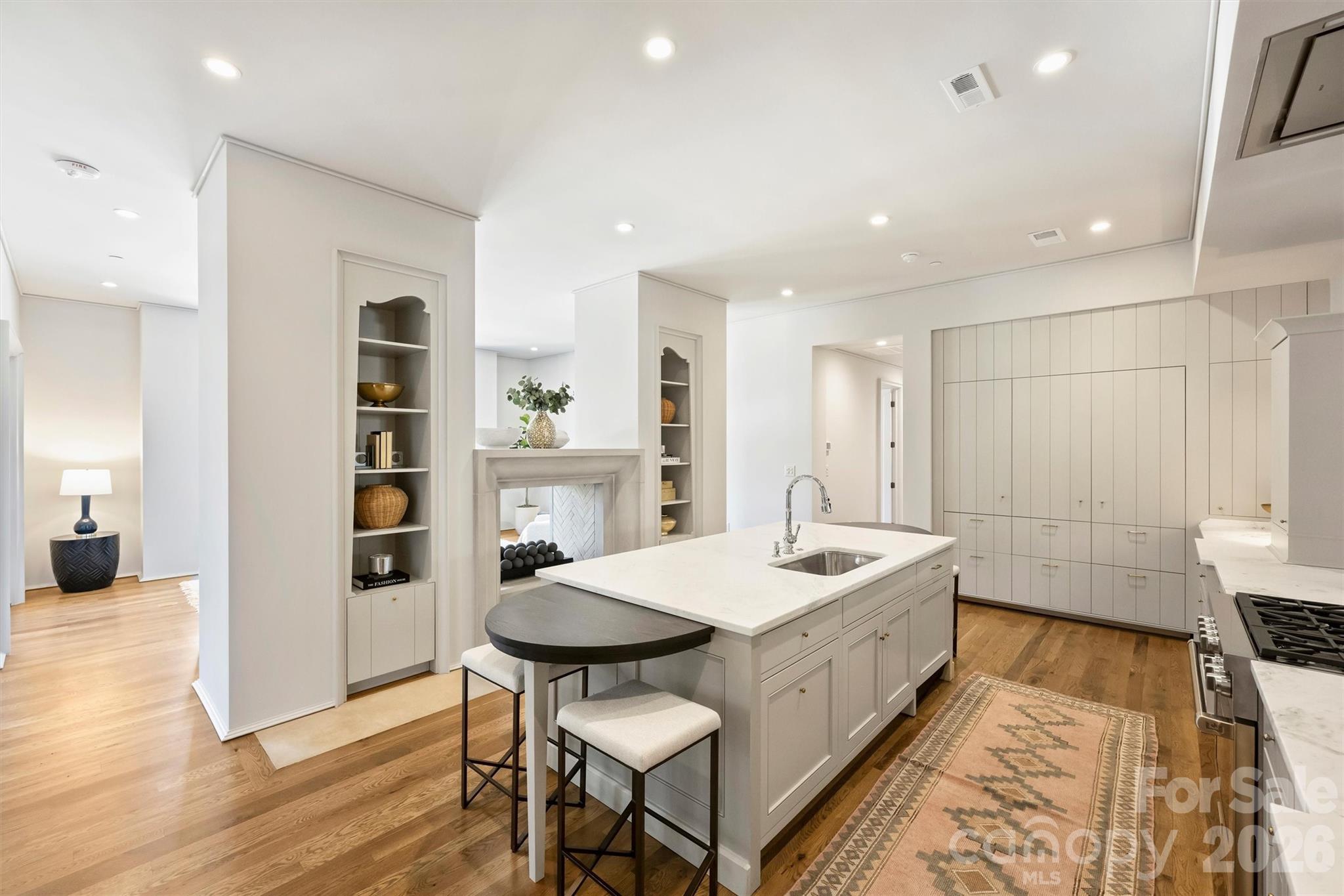 1170 Queens Road — Charlotte