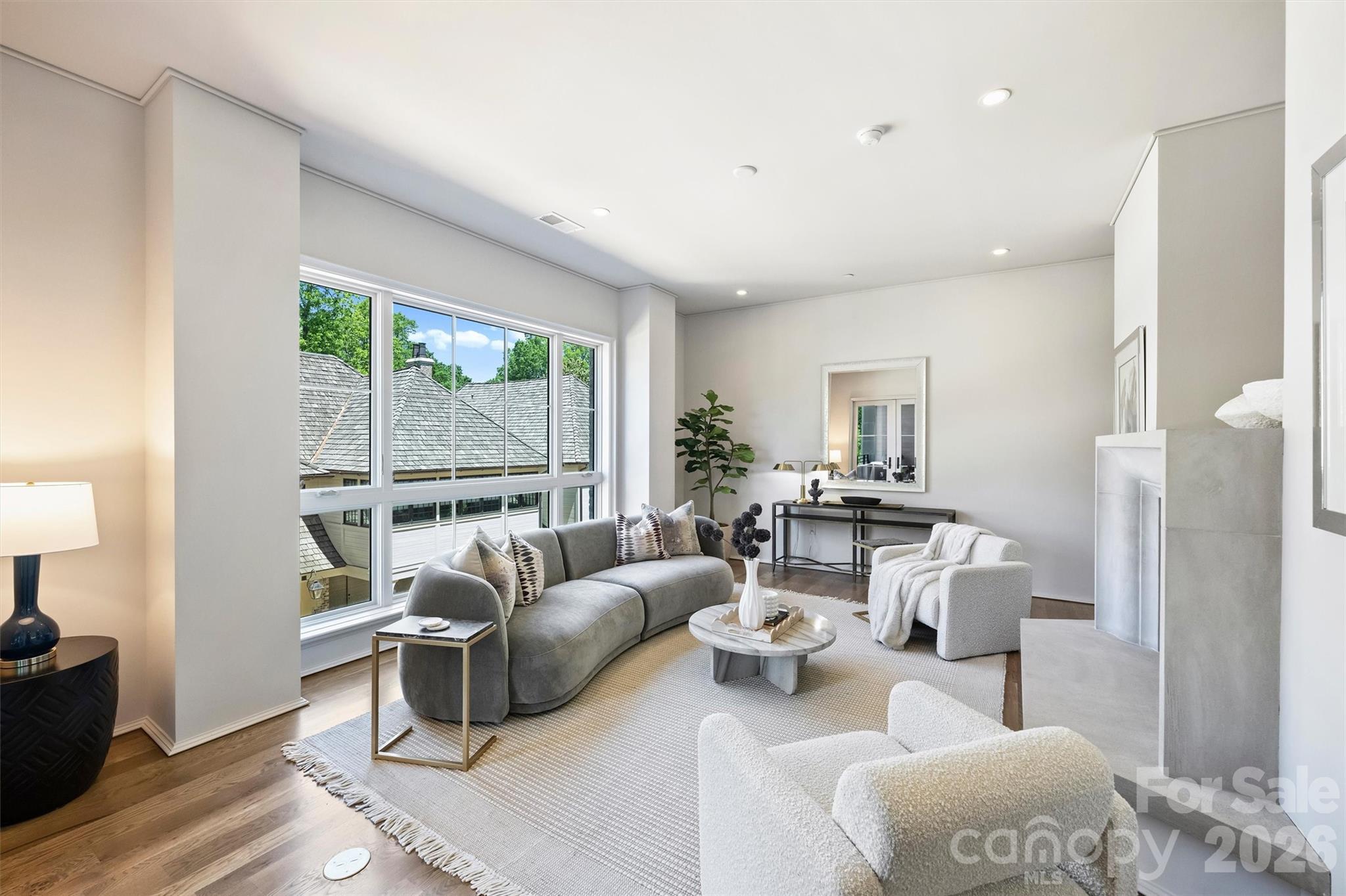 1170 Queens Road — Charlotte