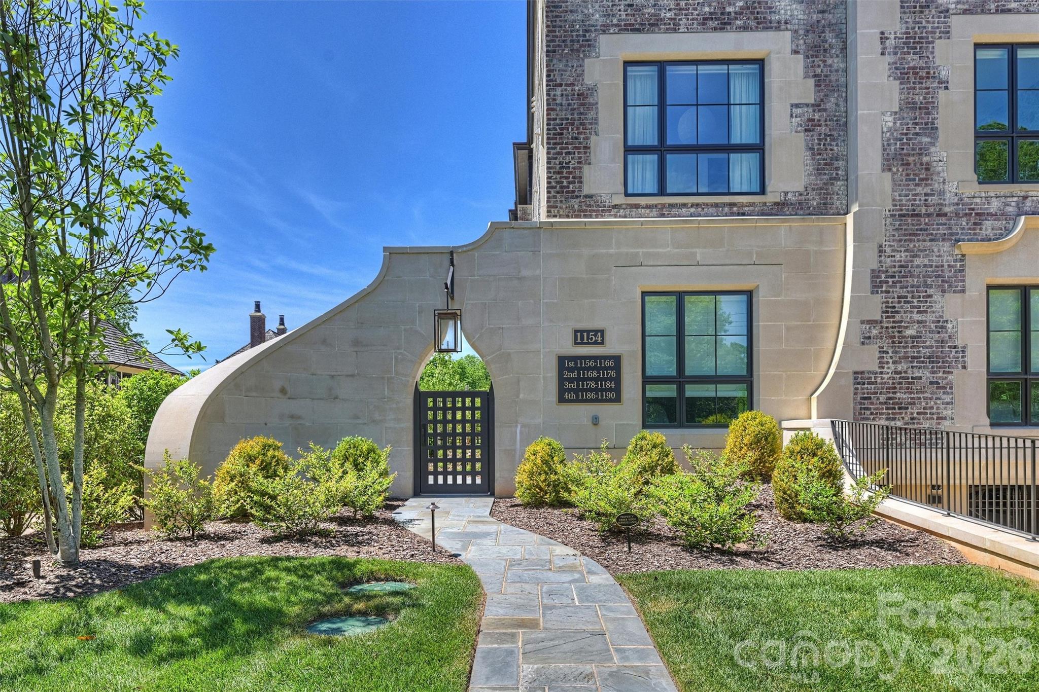 1170 Queens Road — Charlotte