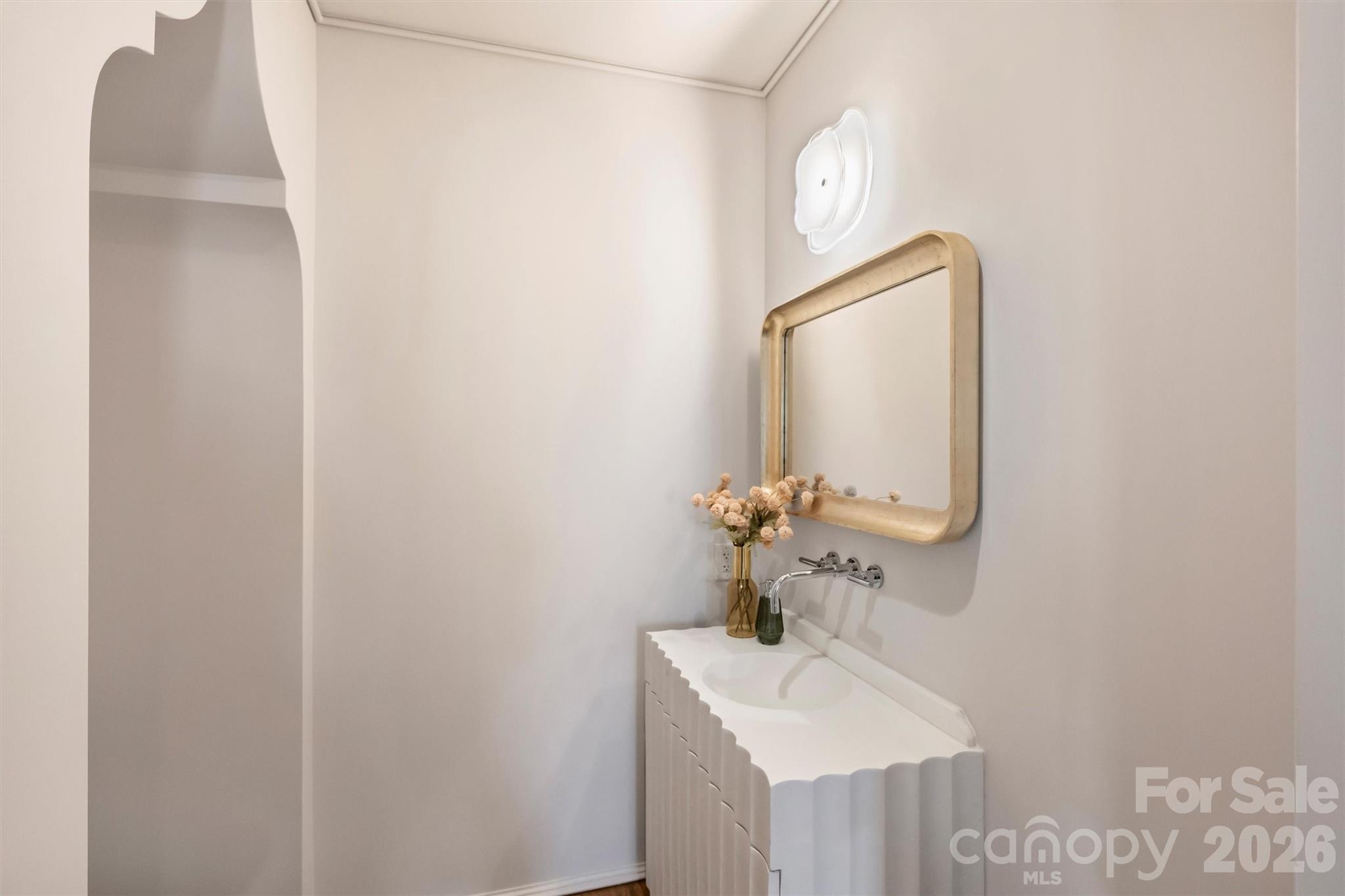 1170 Queens Road — Charlotte