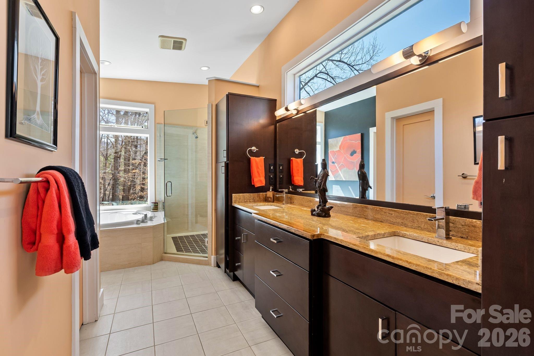 404 Amanda Drive — Mars Hill