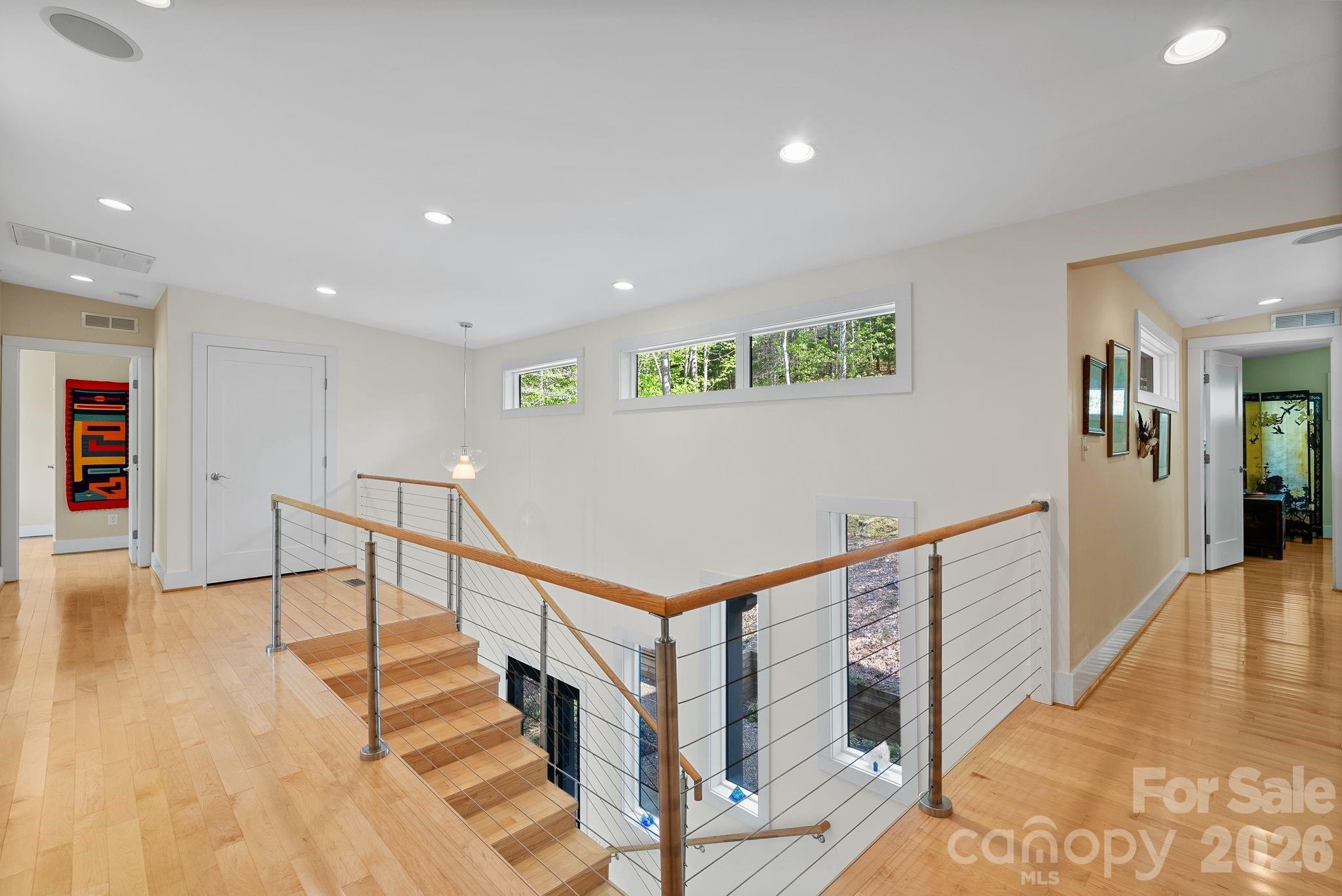404 Amanda Drive — Mars Hill