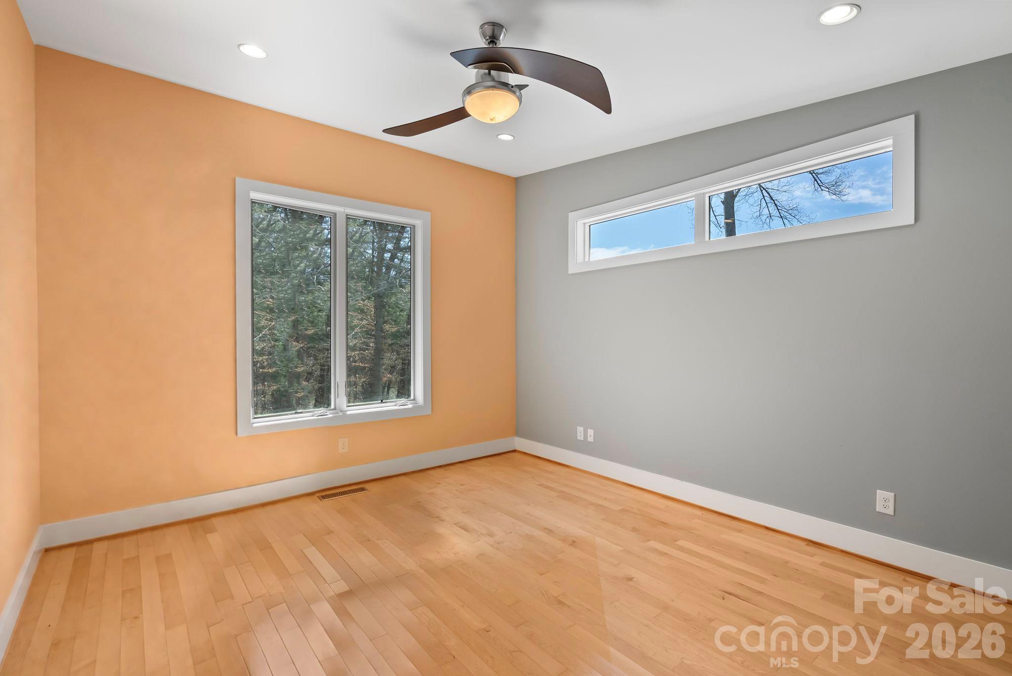 404 Amanda Drive — Mars Hill