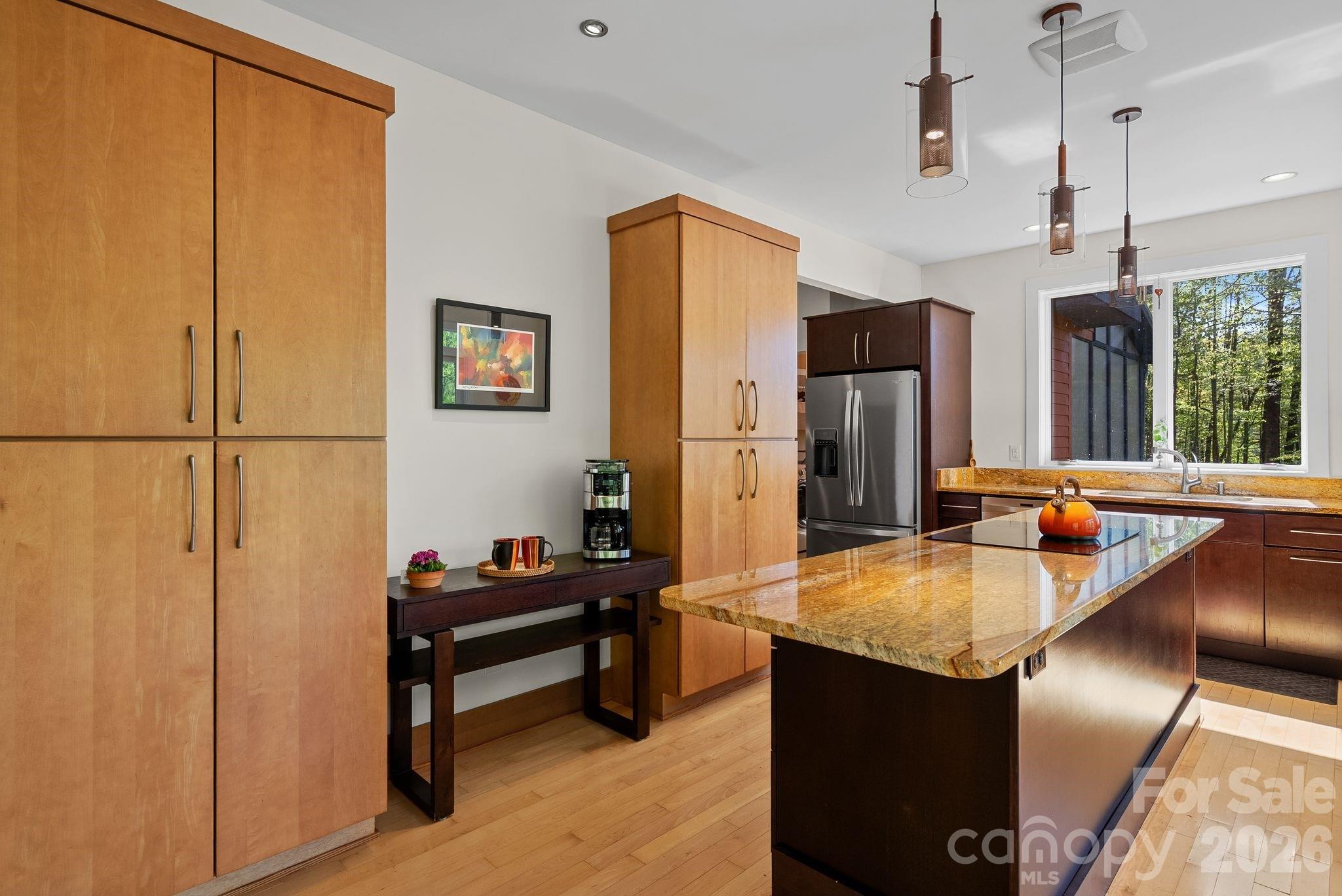 404 Amanda Drive — Mars Hill
