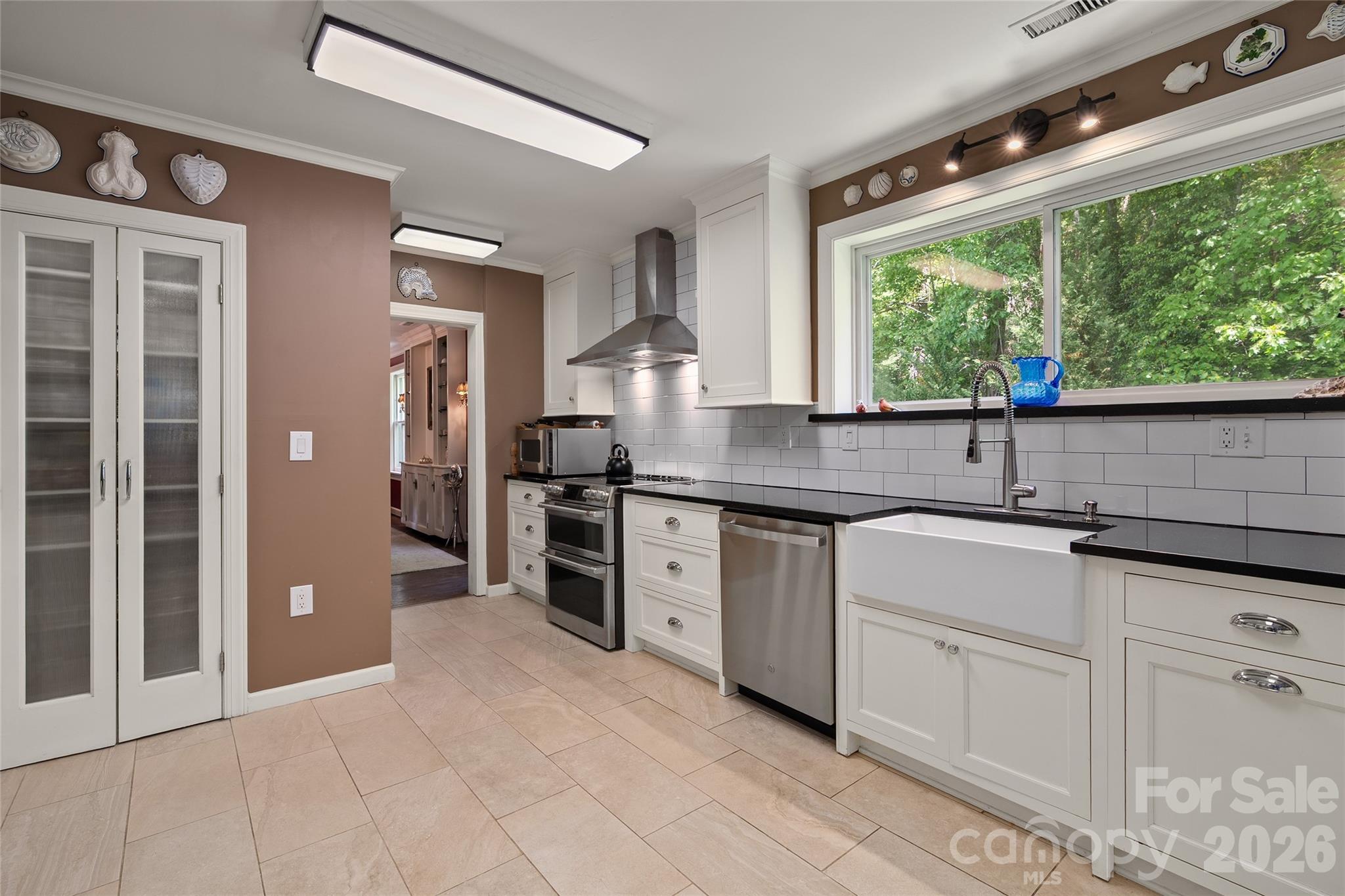 185 Macon Avenue #B10 — Asheville