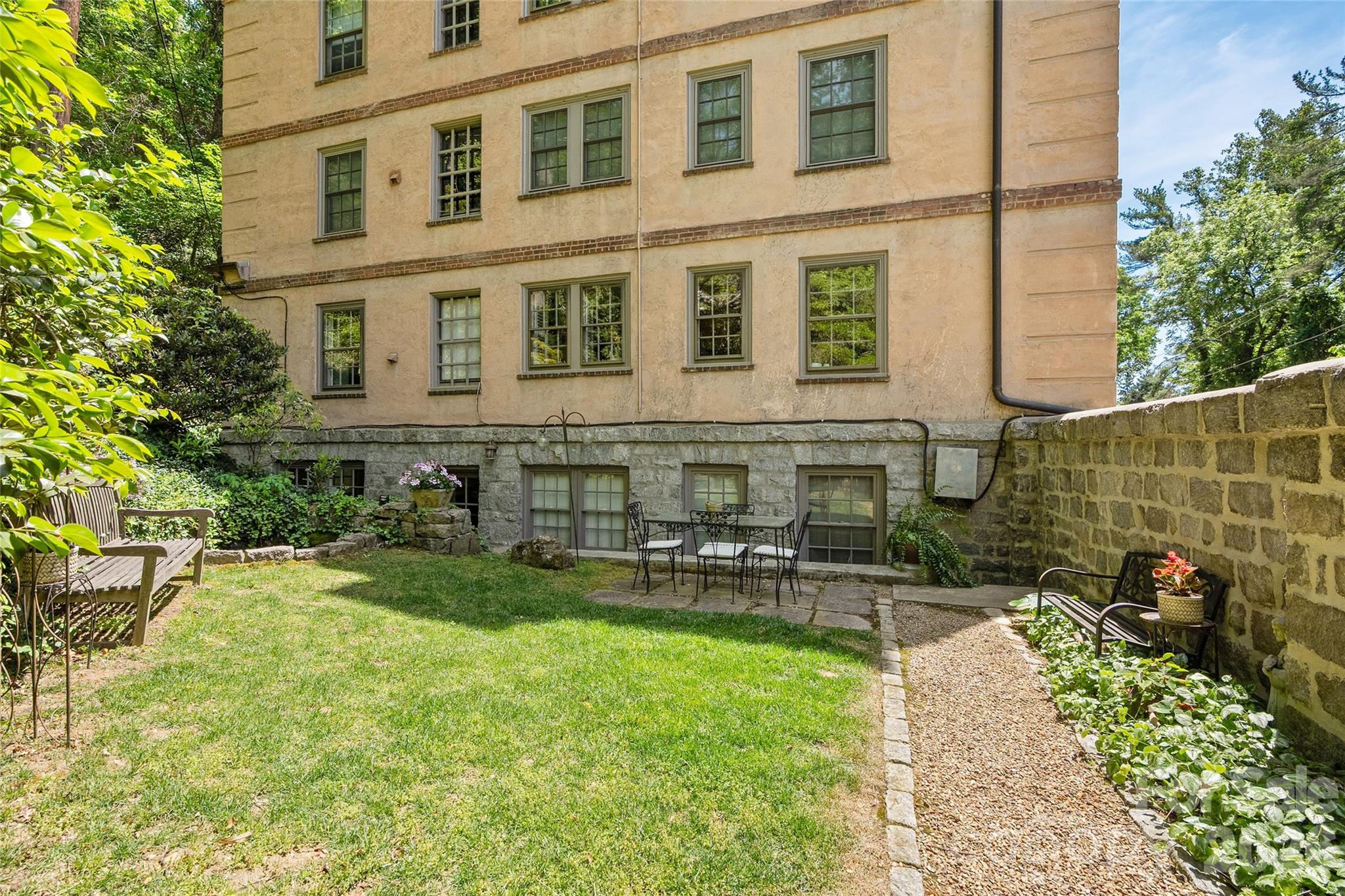 185 Macon Avenue #B10 — Asheville