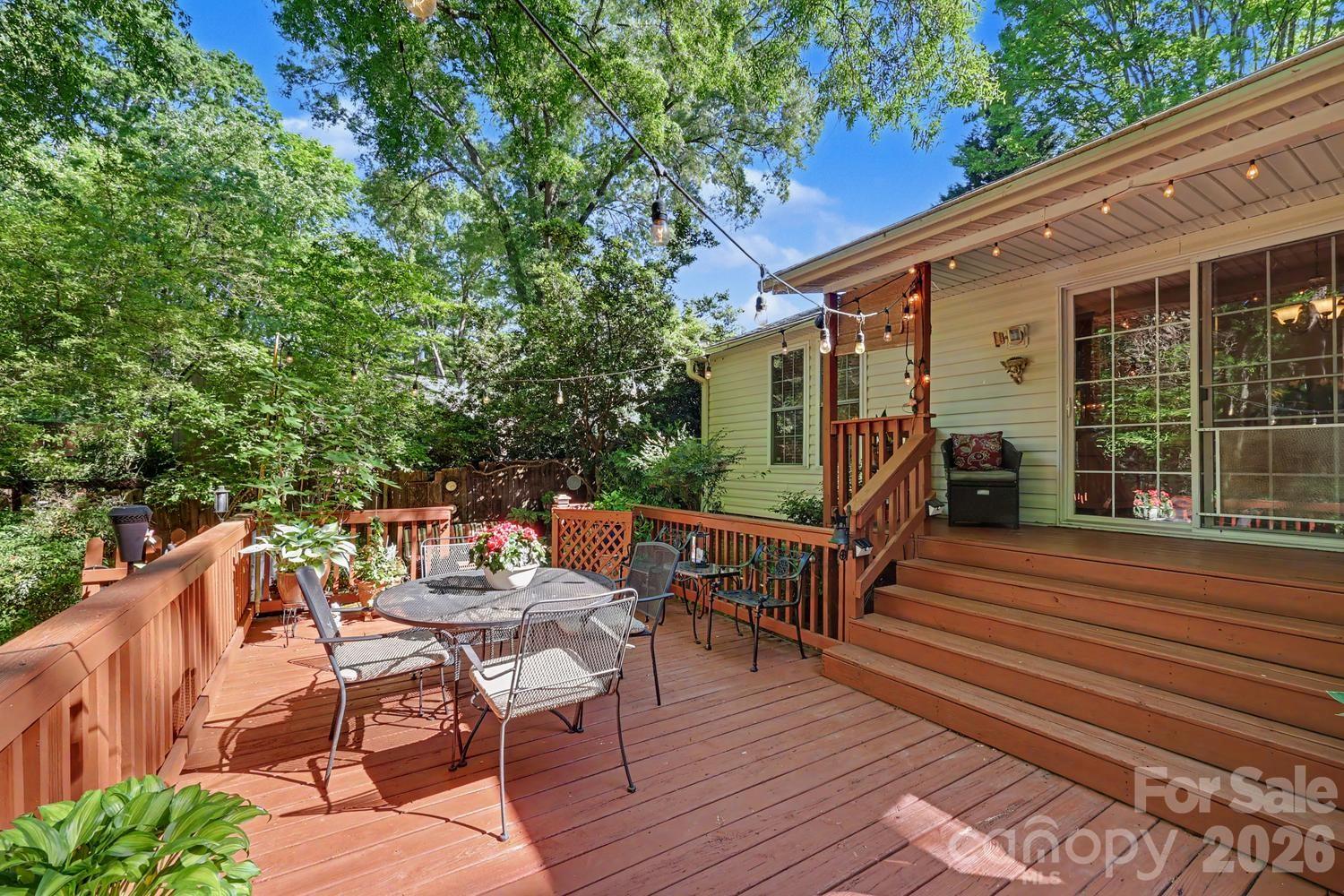 10112 Idlewild Road — Matthews