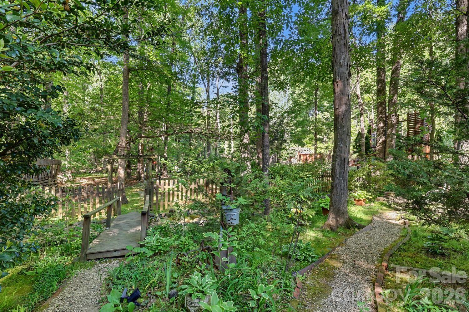 10112 Idlewild Road — Matthews
