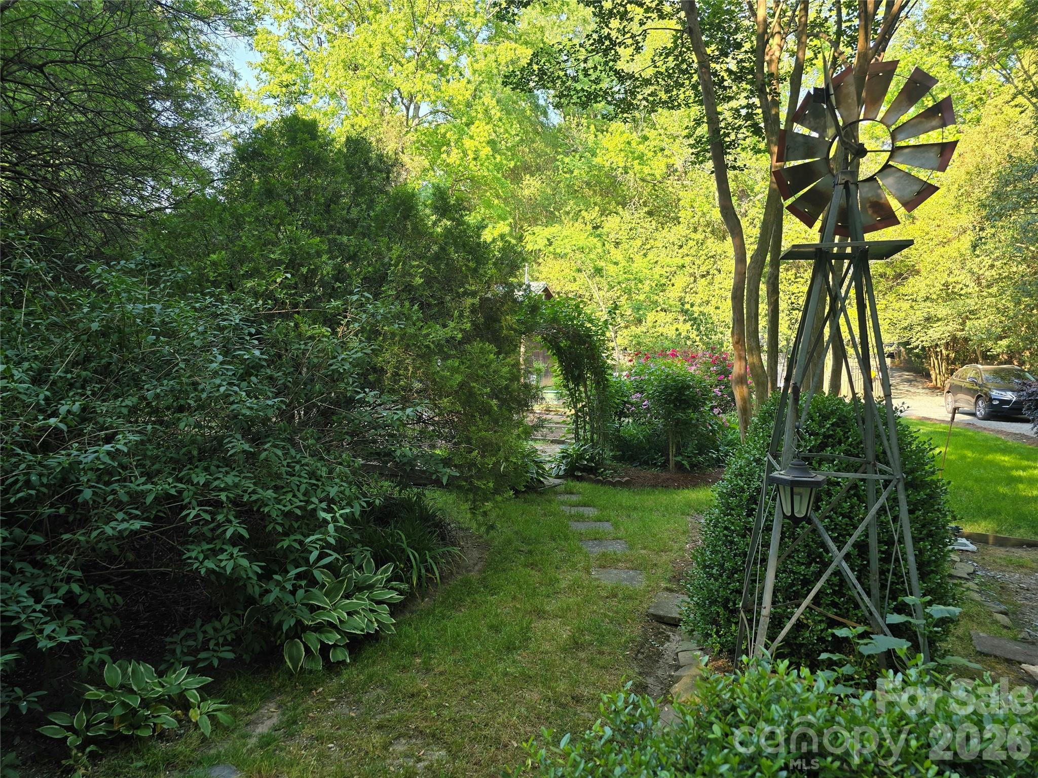 10112 Idlewild Road — Matthews
