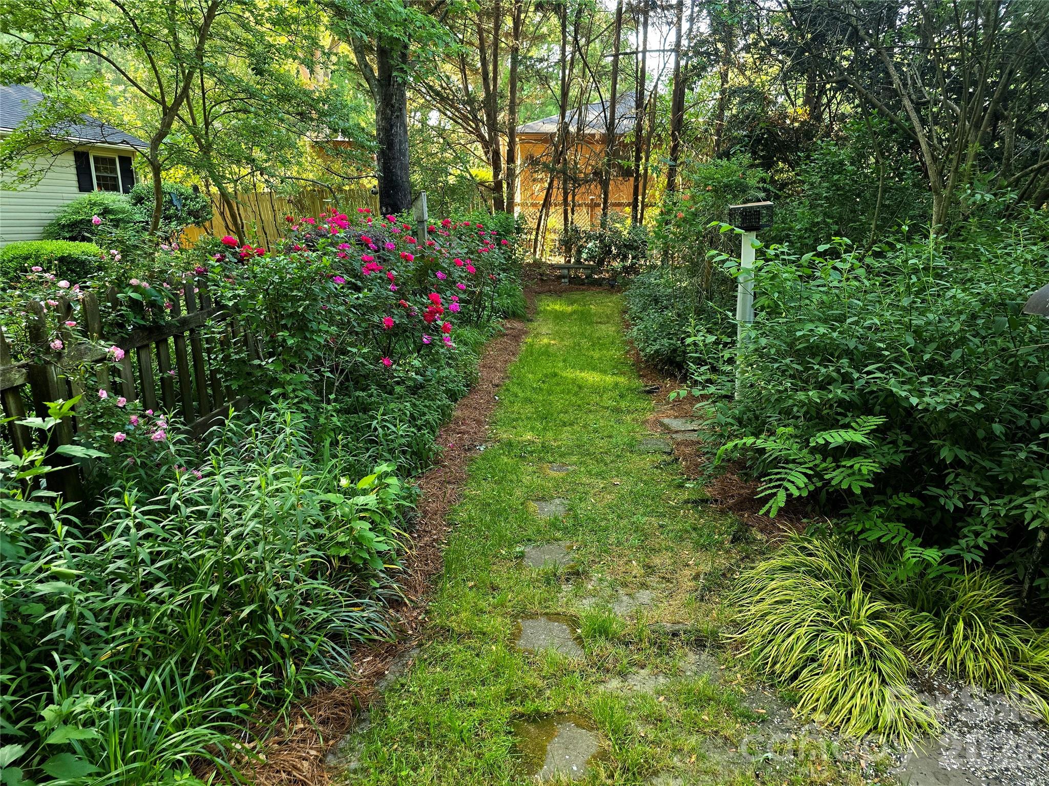 10112 Idlewild Road — Matthews