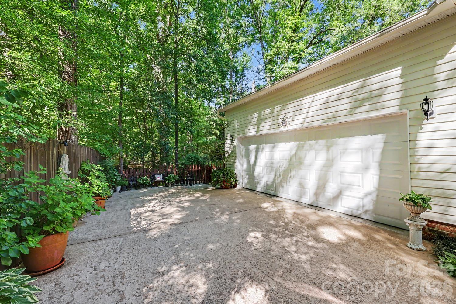 10112 Idlewild Road — Matthews