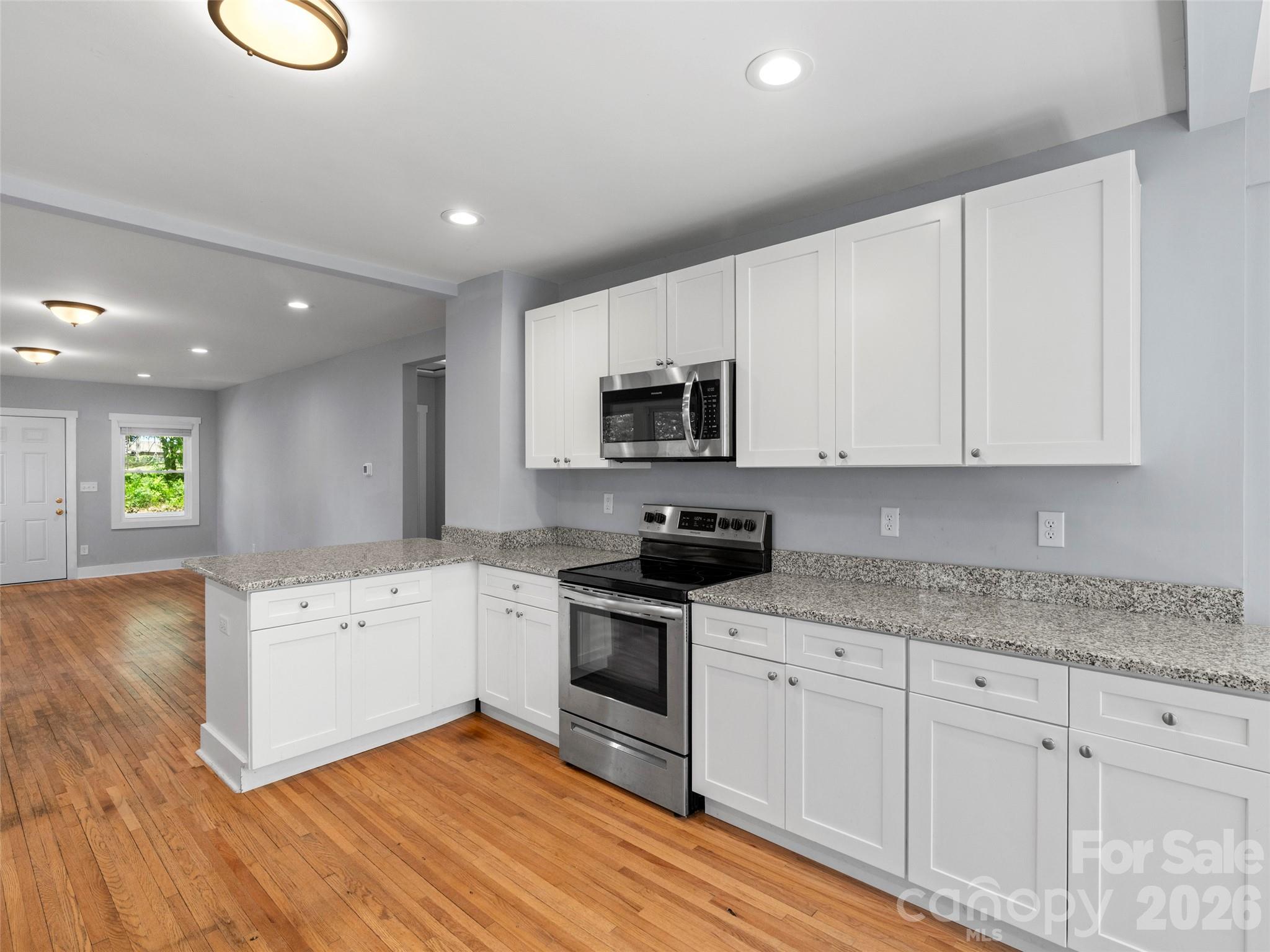 926 W Chapel Road — Asheville