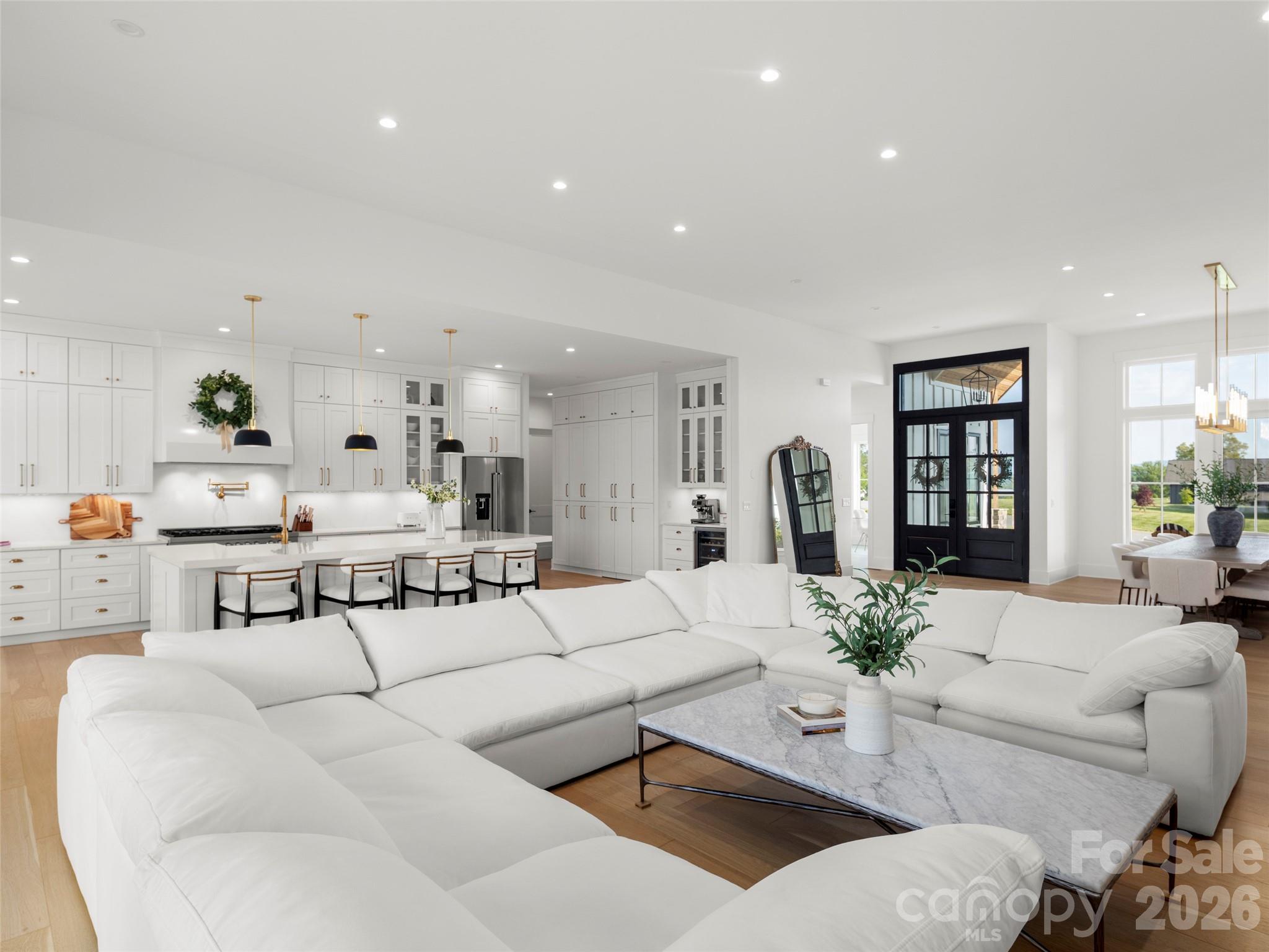 208 Majestic Ridge Road — Mills River
