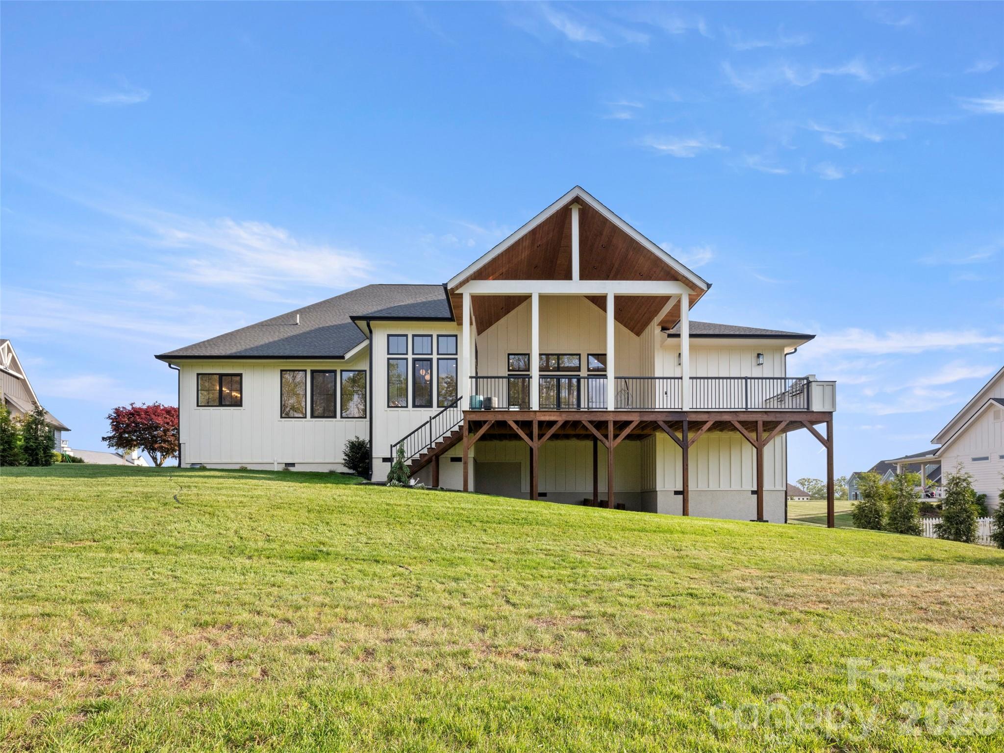 208 Majestic Ridge Road — Mills River