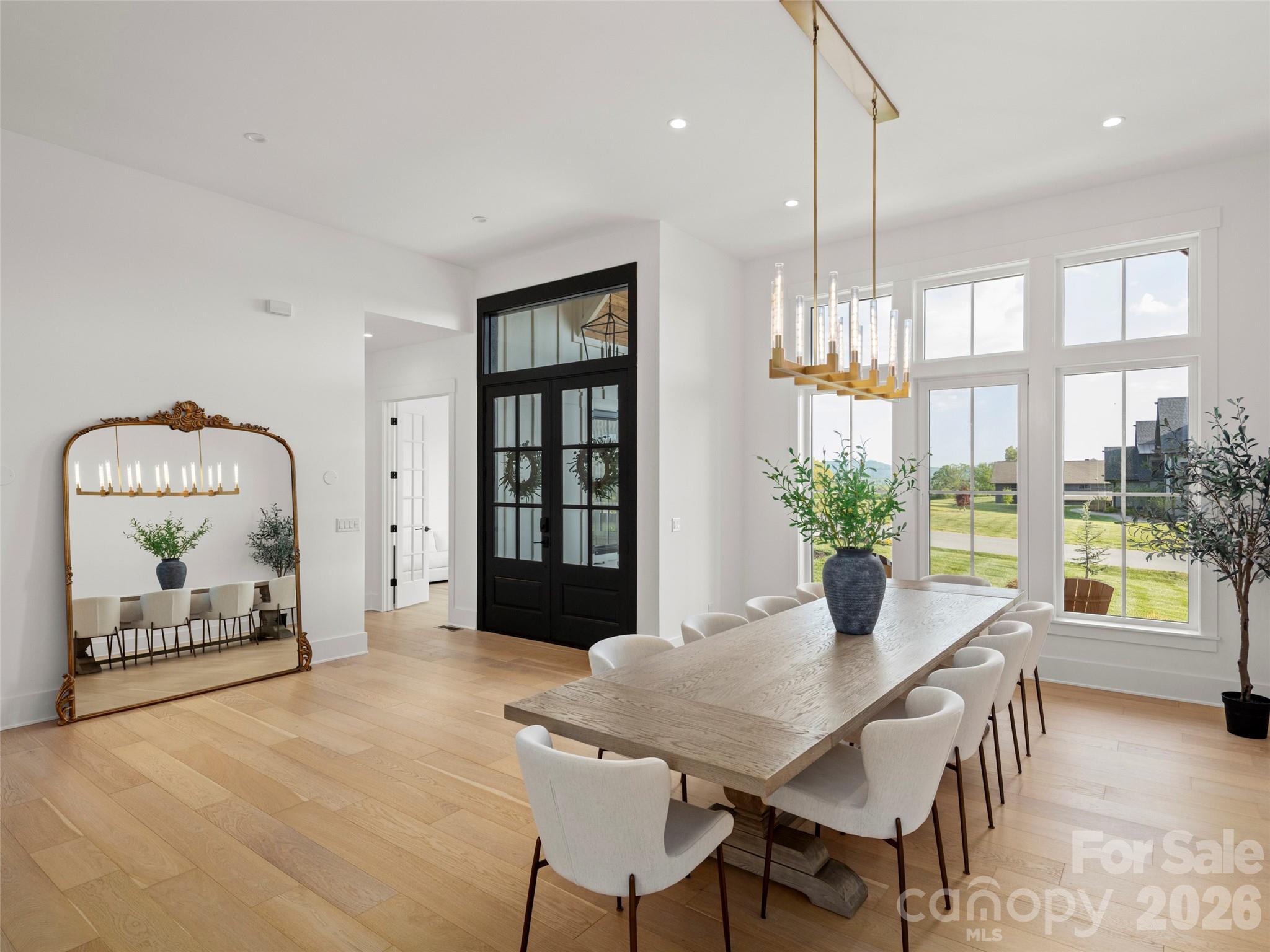208 Majestic Ridge Road — Mills River