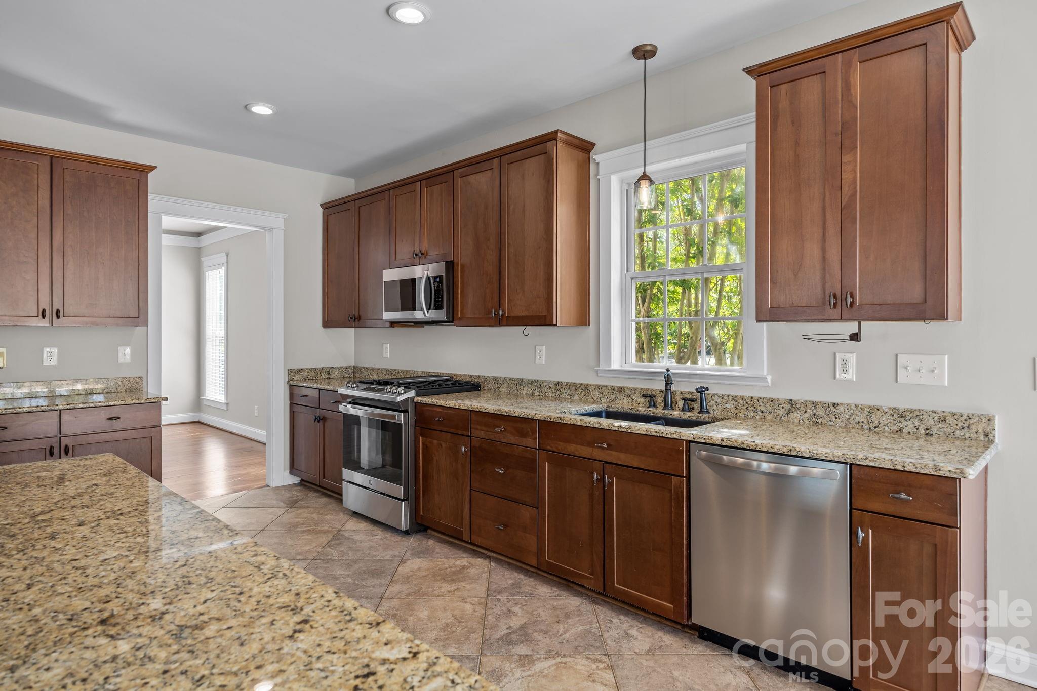 15341 Barnsbury Drive — Huntersville