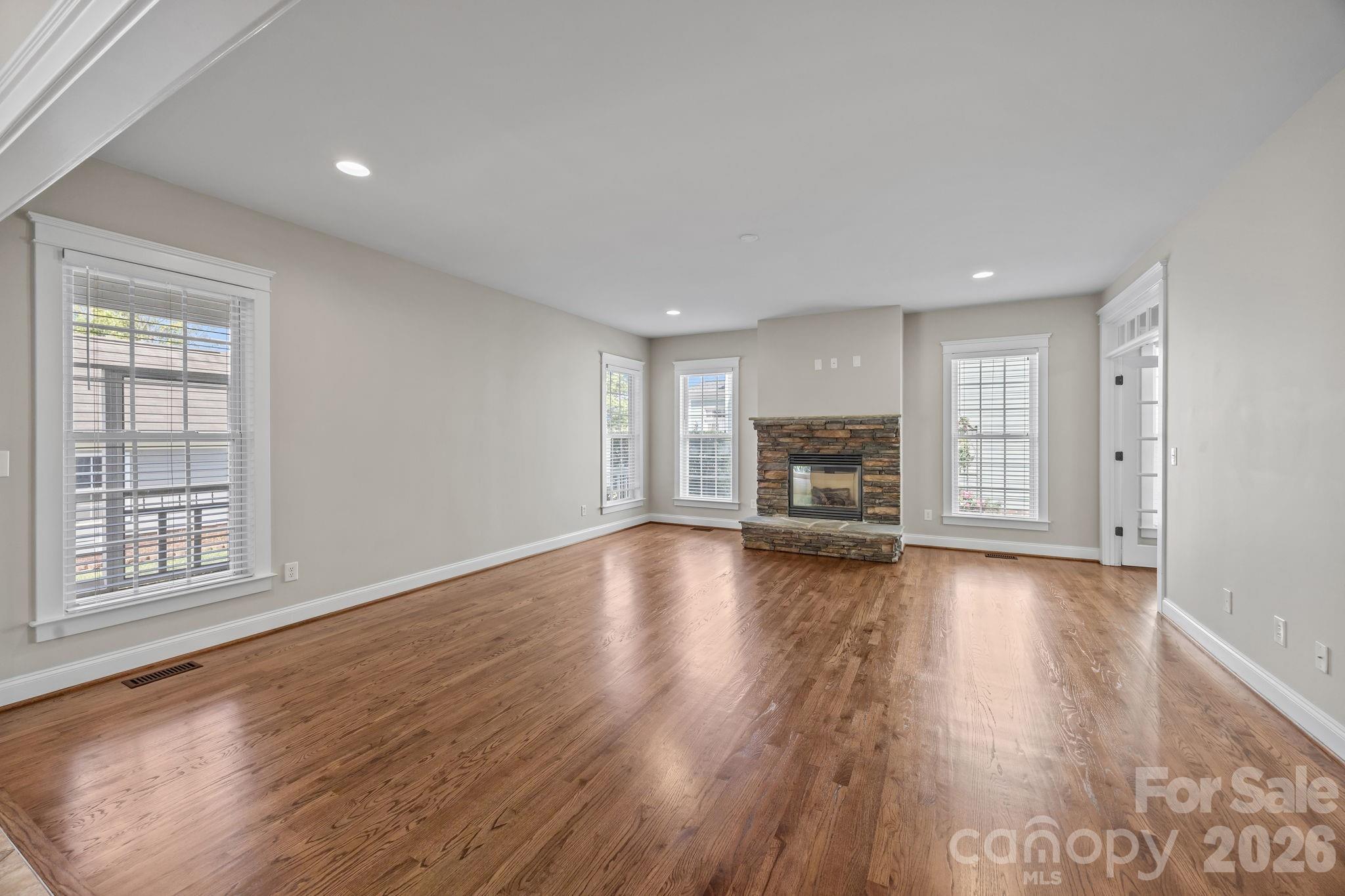 15341 Barnsbury Drive — Huntersville