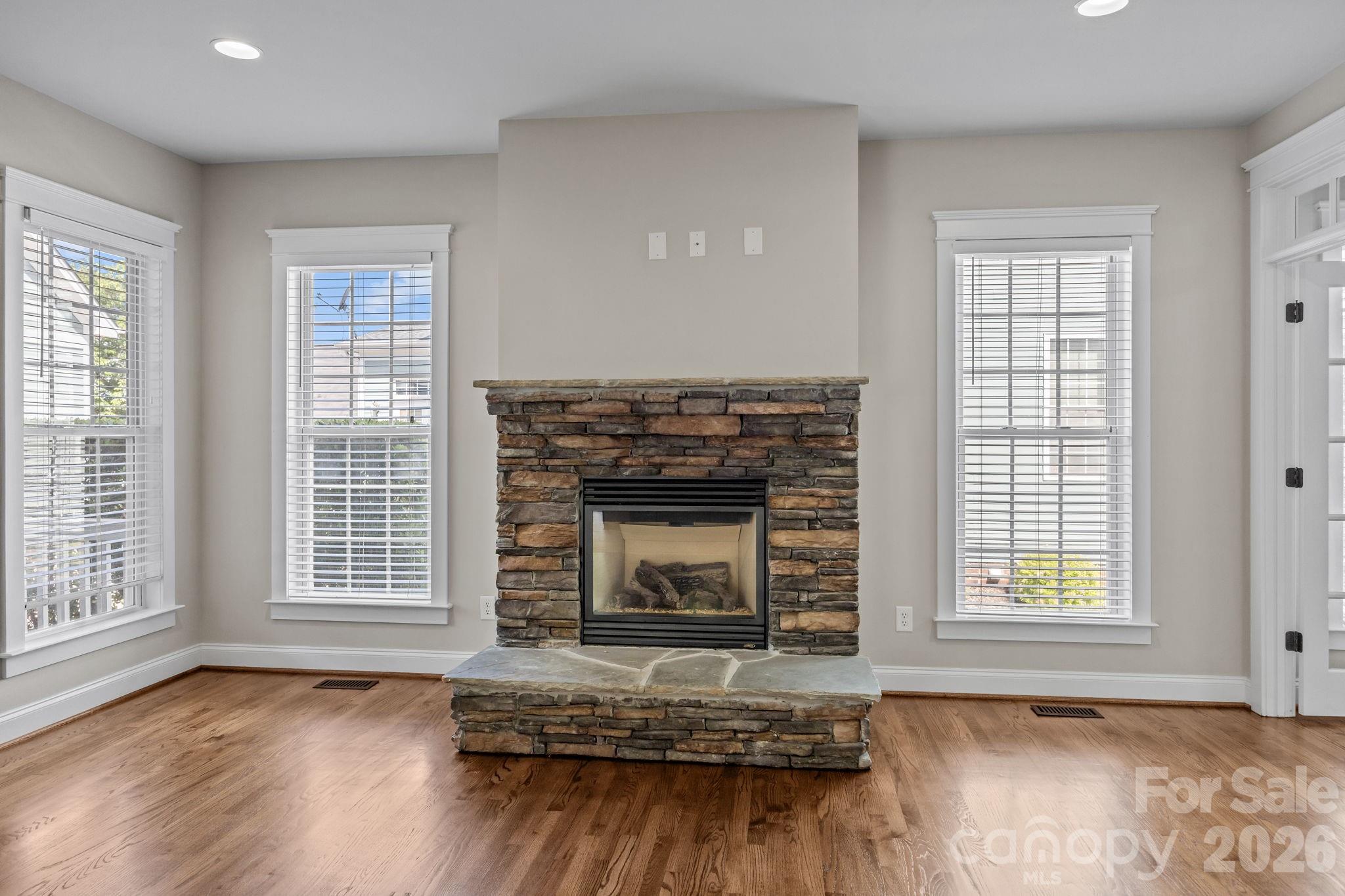 15341 Barnsbury Drive — Huntersville