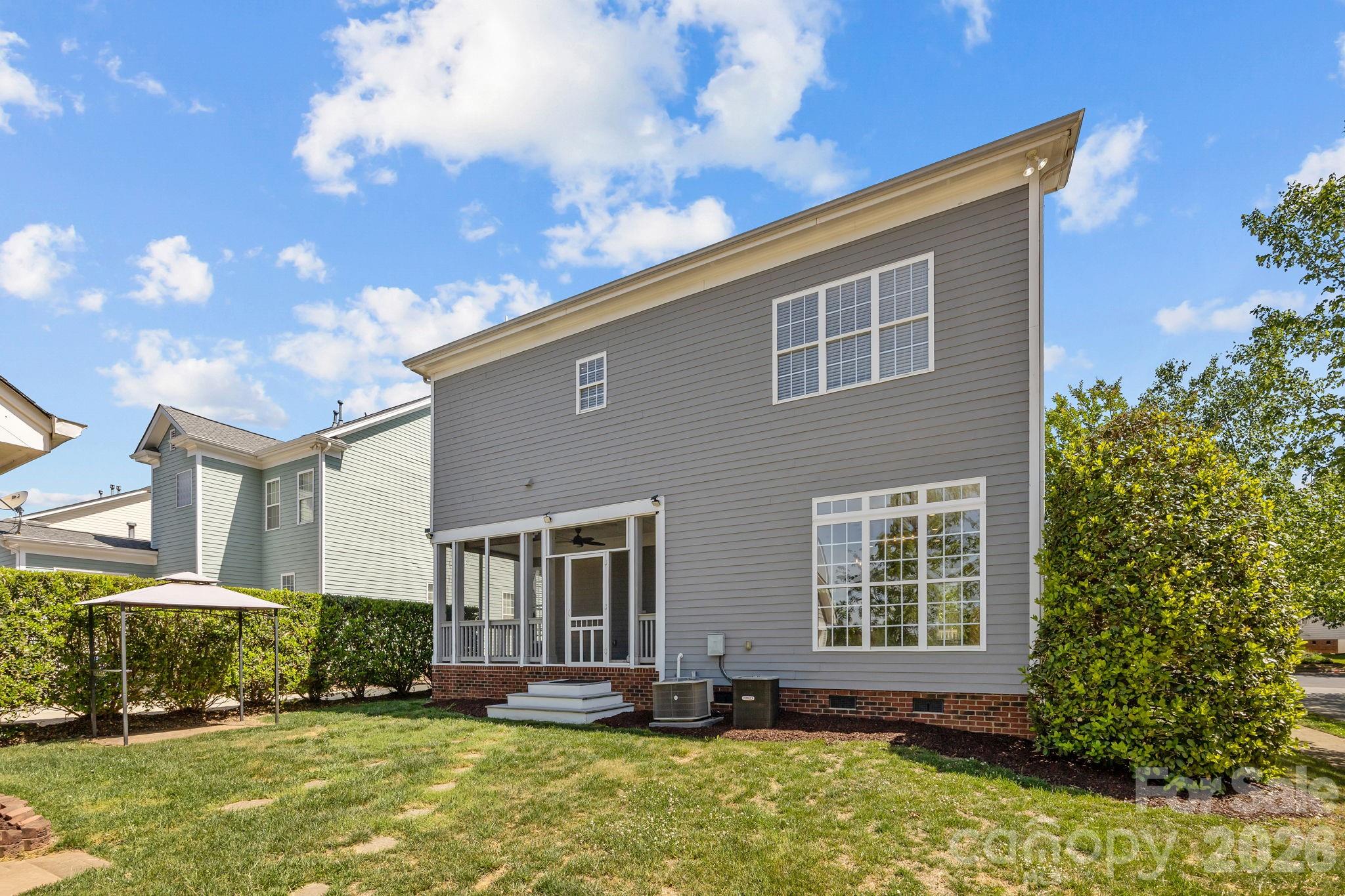 15341 Barnsbury Drive — Huntersville