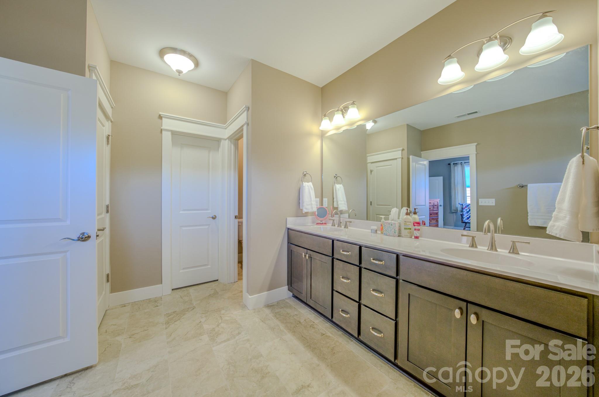 560 Sweet Birch Park Lane — Black Mountain