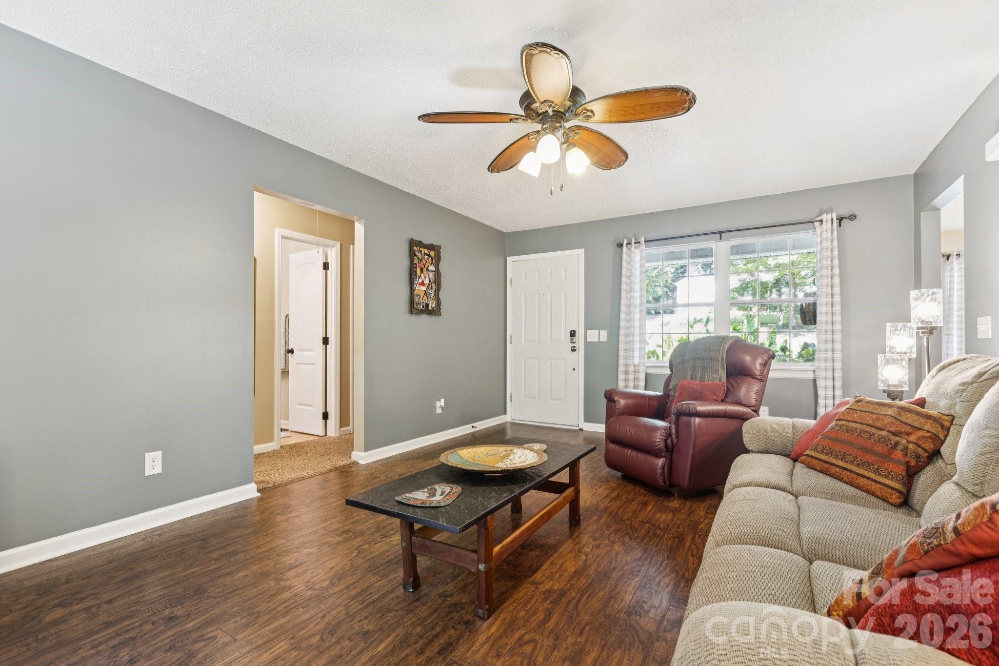 125 Mills Forest Lane — Mooresville