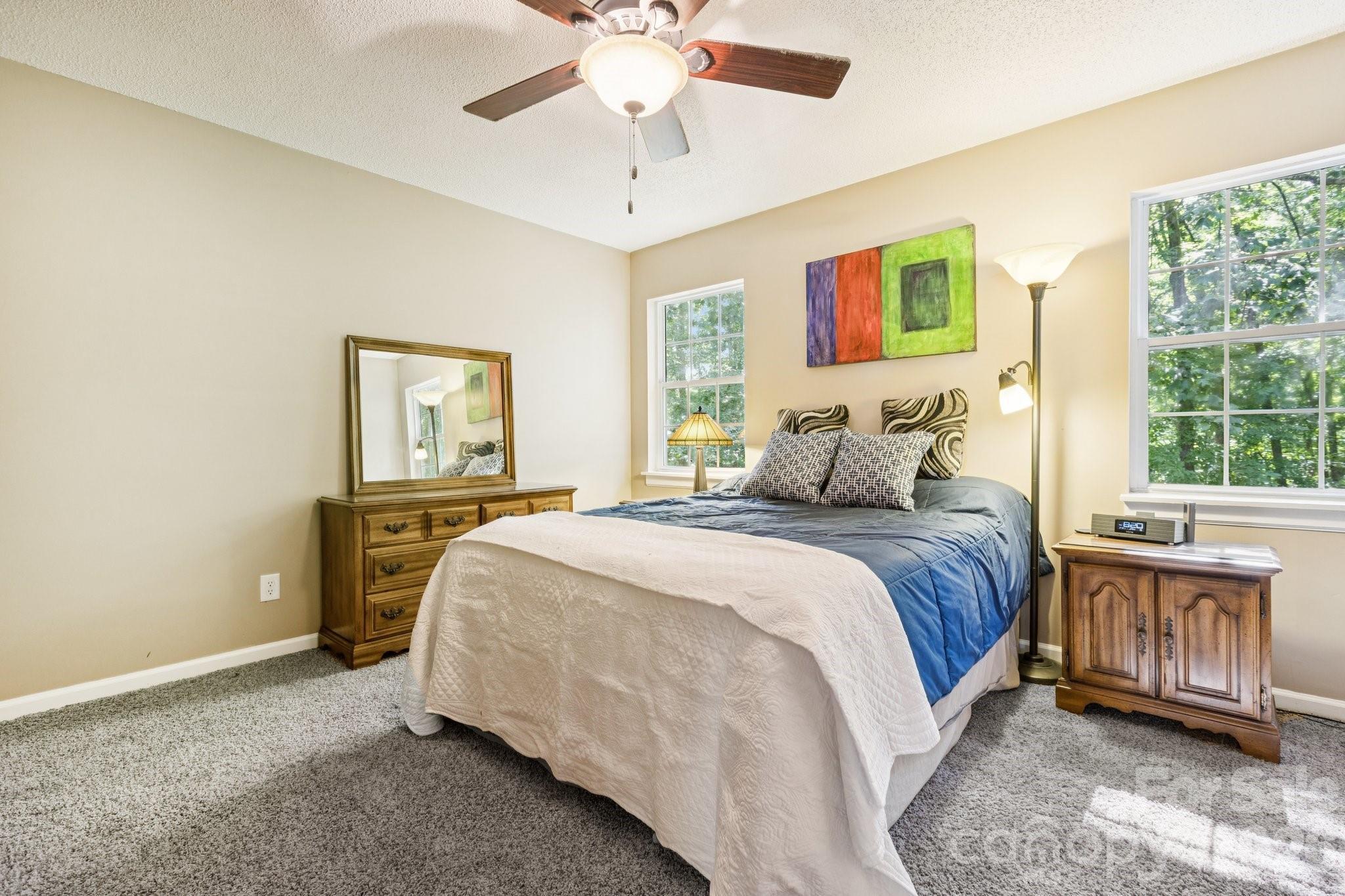 125 Mills Forest Lane — Mooresville