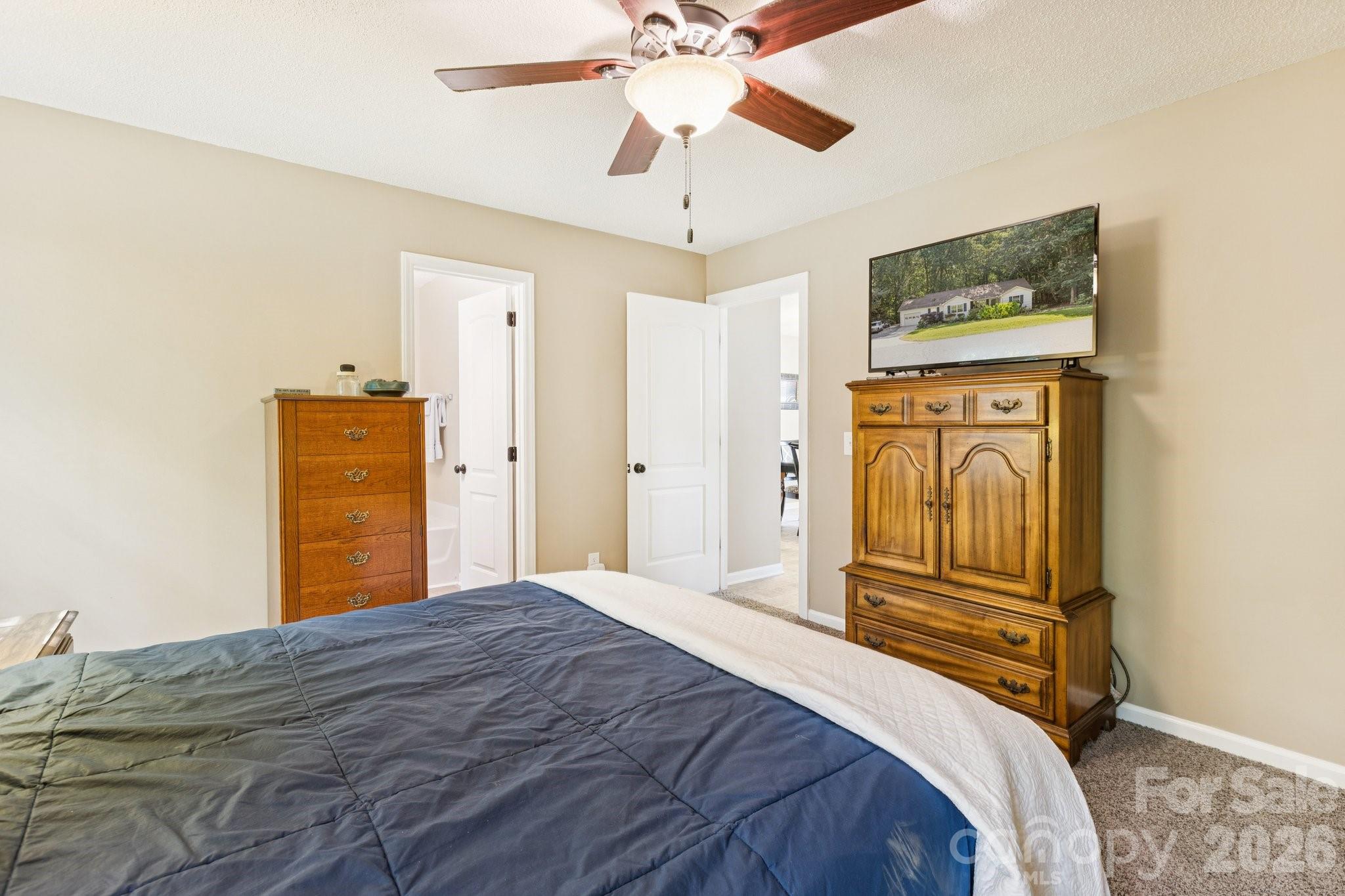 125 Mills Forest Lane — Mooresville