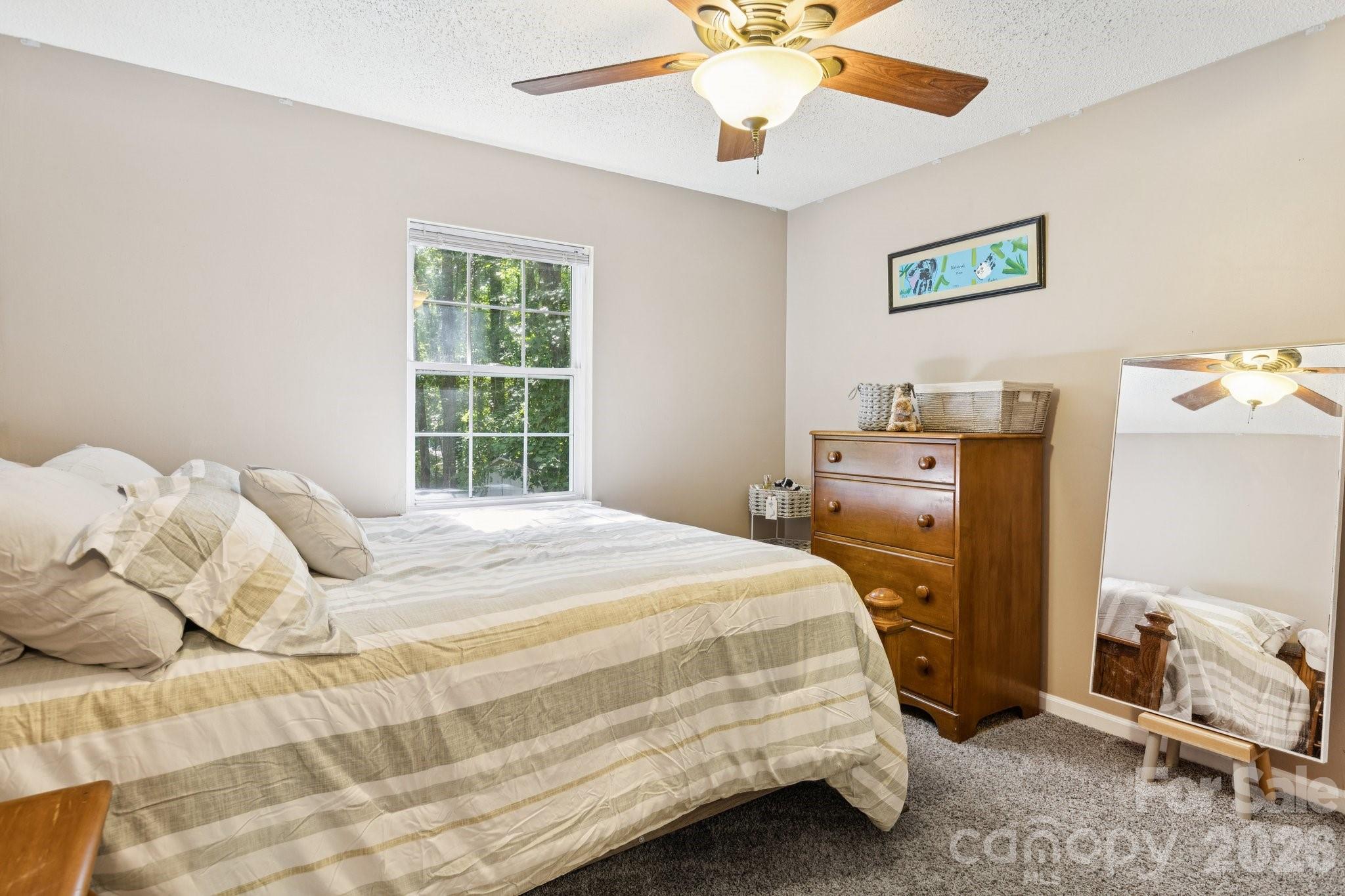 125 Mills Forest Lane — Mooresville