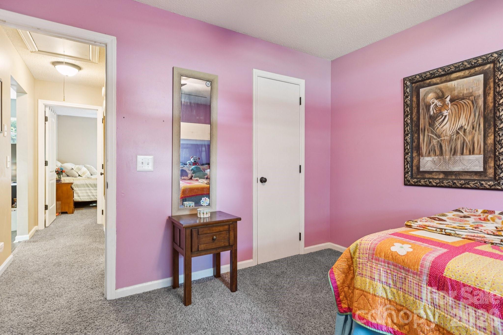 125 Mills Forest Lane — Mooresville