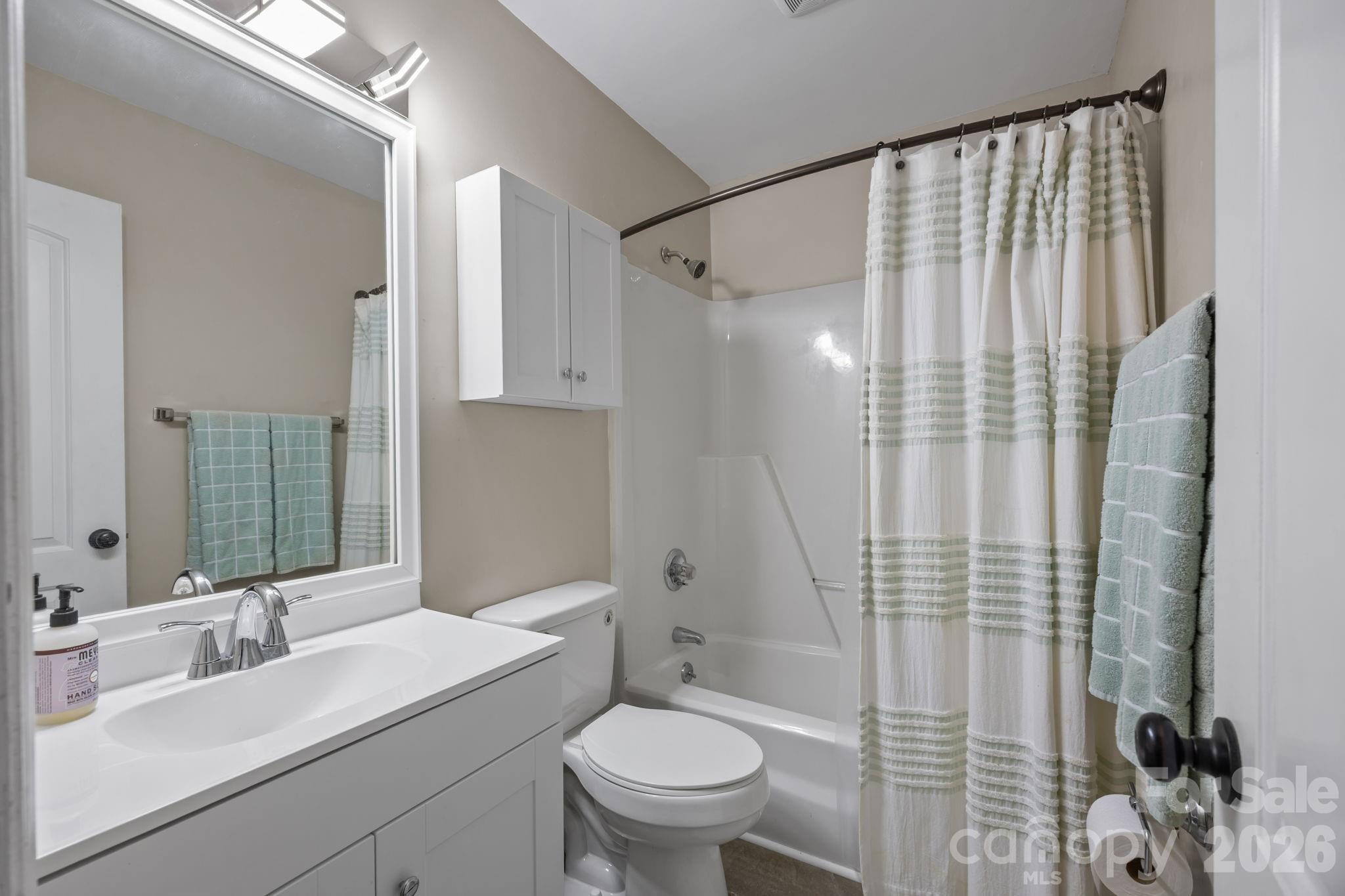 125 Mills Forest Lane — Mooresville