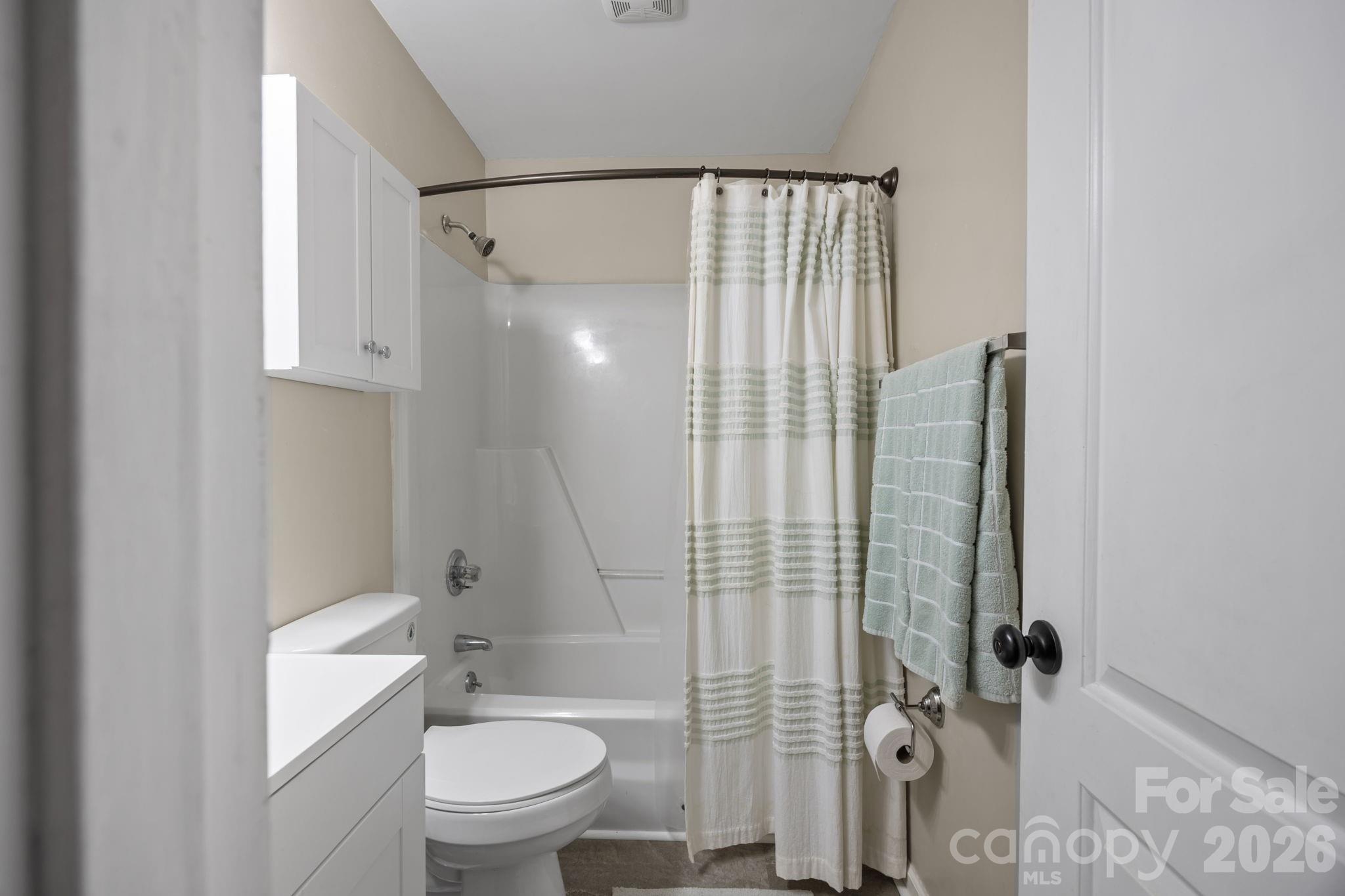 125 Mills Forest Lane — Mooresville