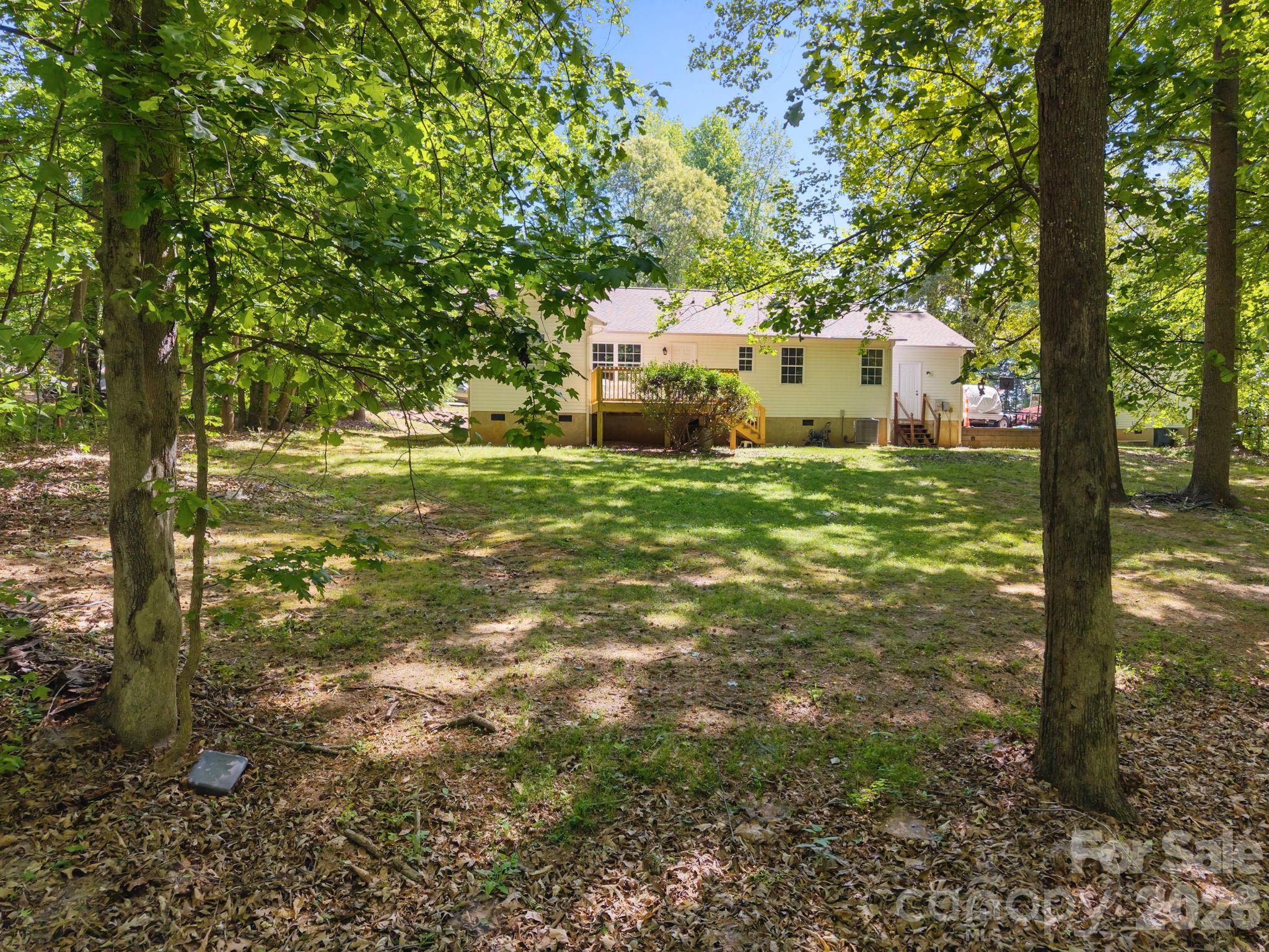 125 Mills Forest Lane — Mooresville