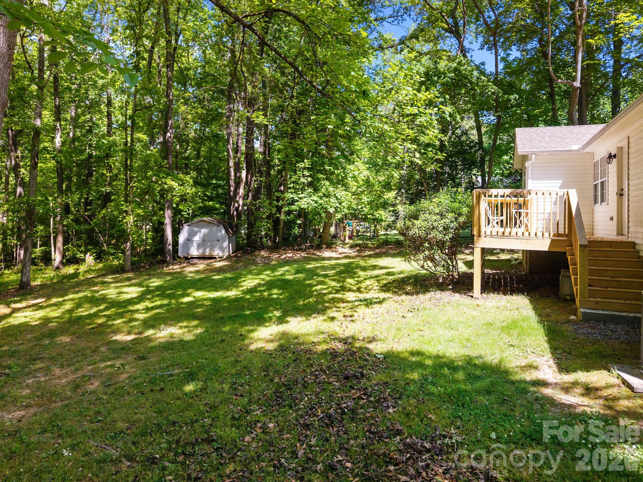 125 Mills Forest Lane — Mooresville