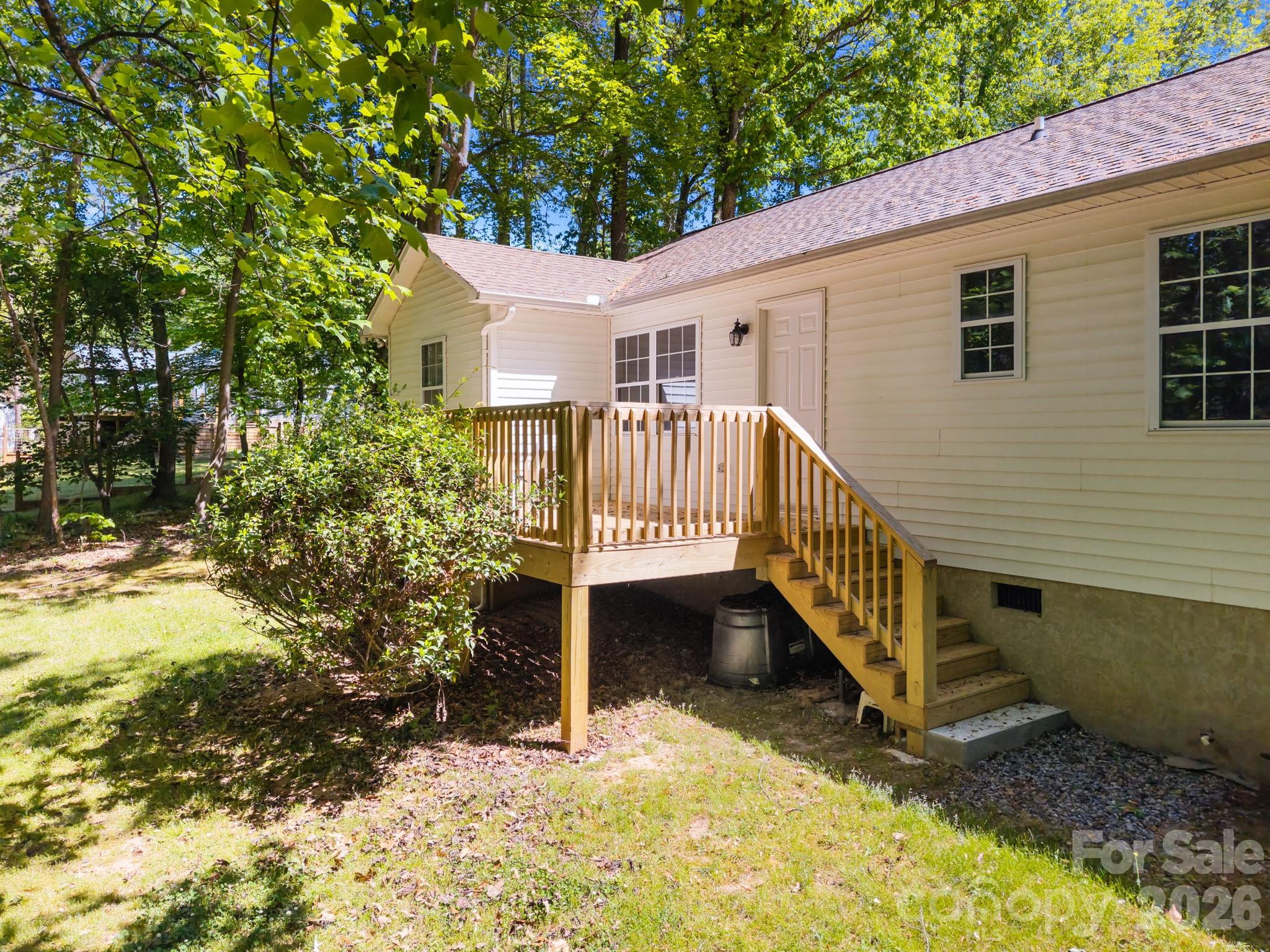 125 Mills Forest Lane — Mooresville