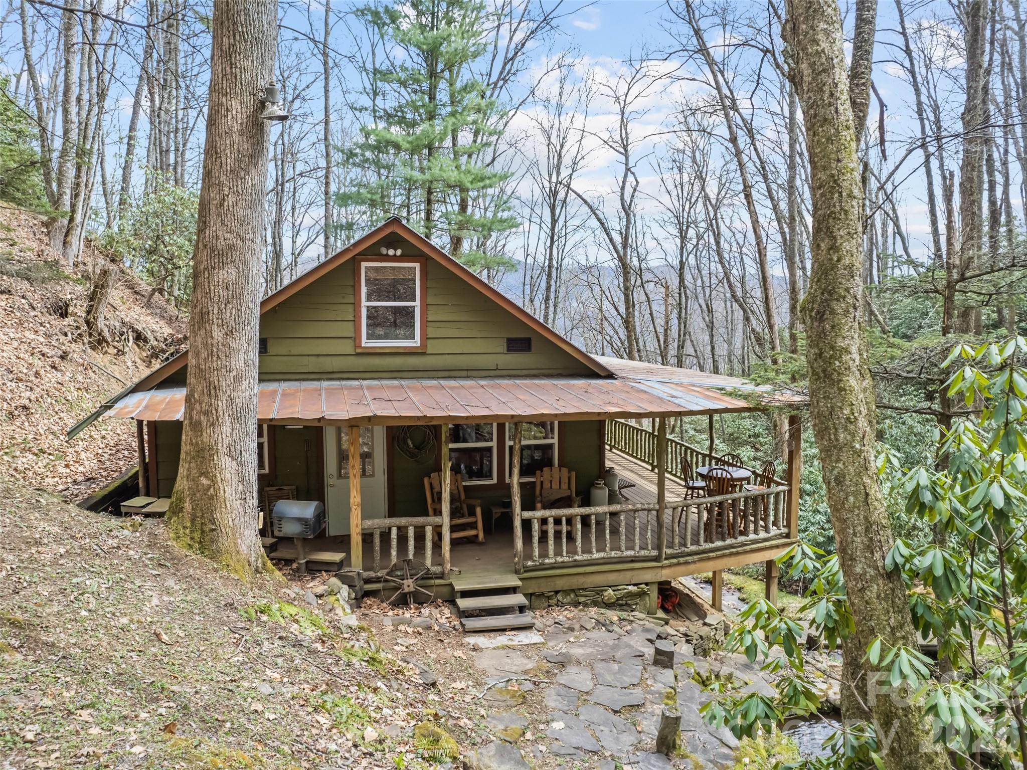 57 Grosbeak Trail — Sylva
