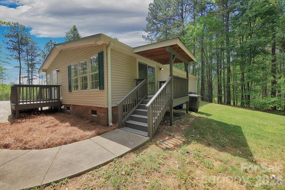 223 Ridge Creek Drive — Troutman