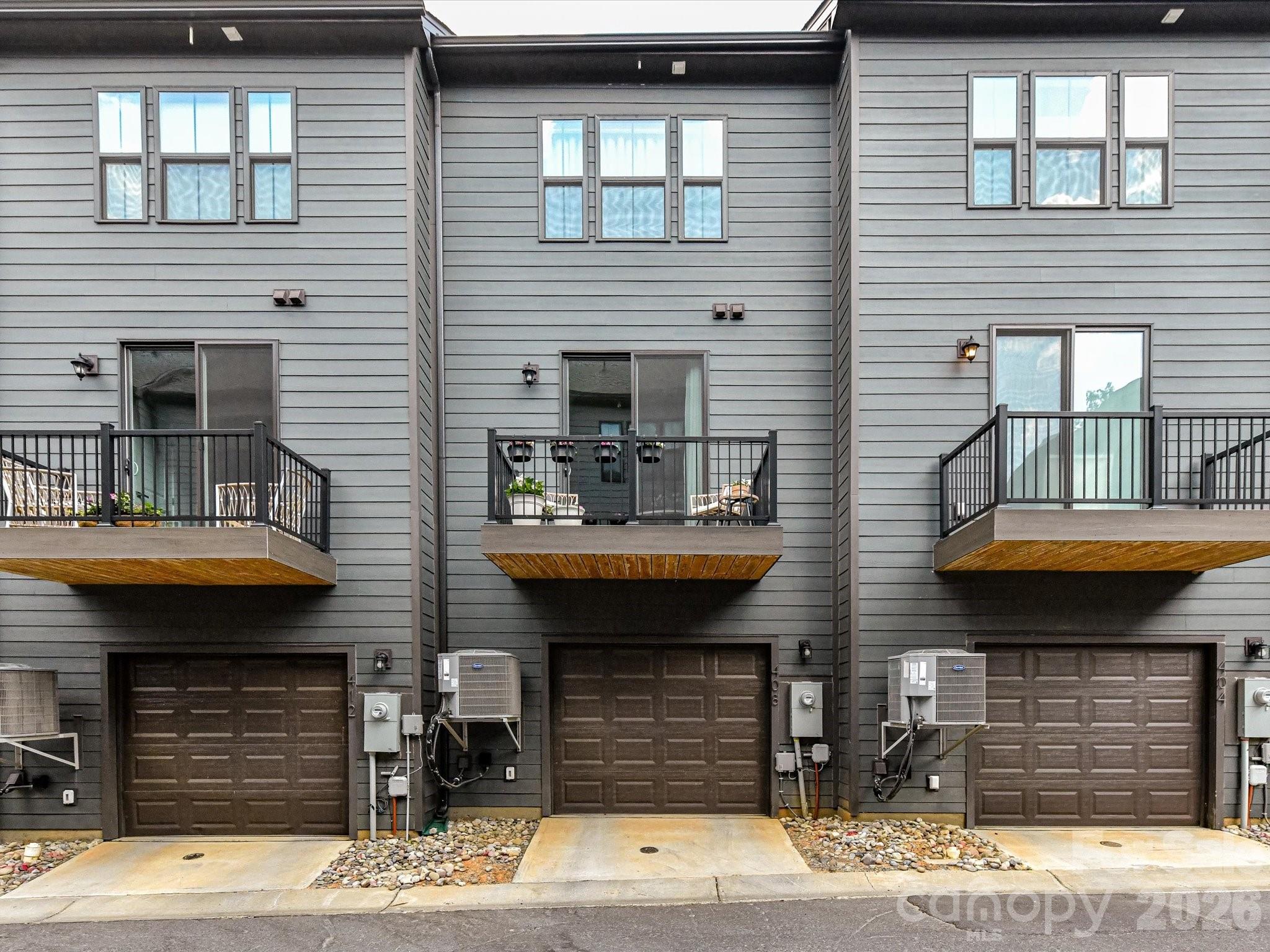 408 Tristram Lane — Charlotte