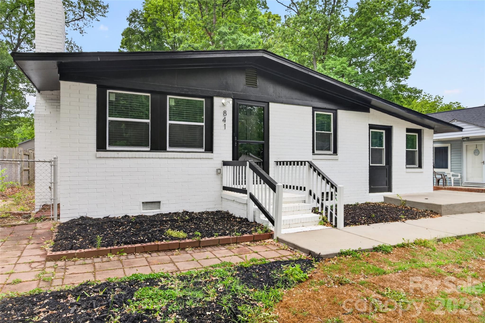 841 Mcarthur Avenue — Charlotte