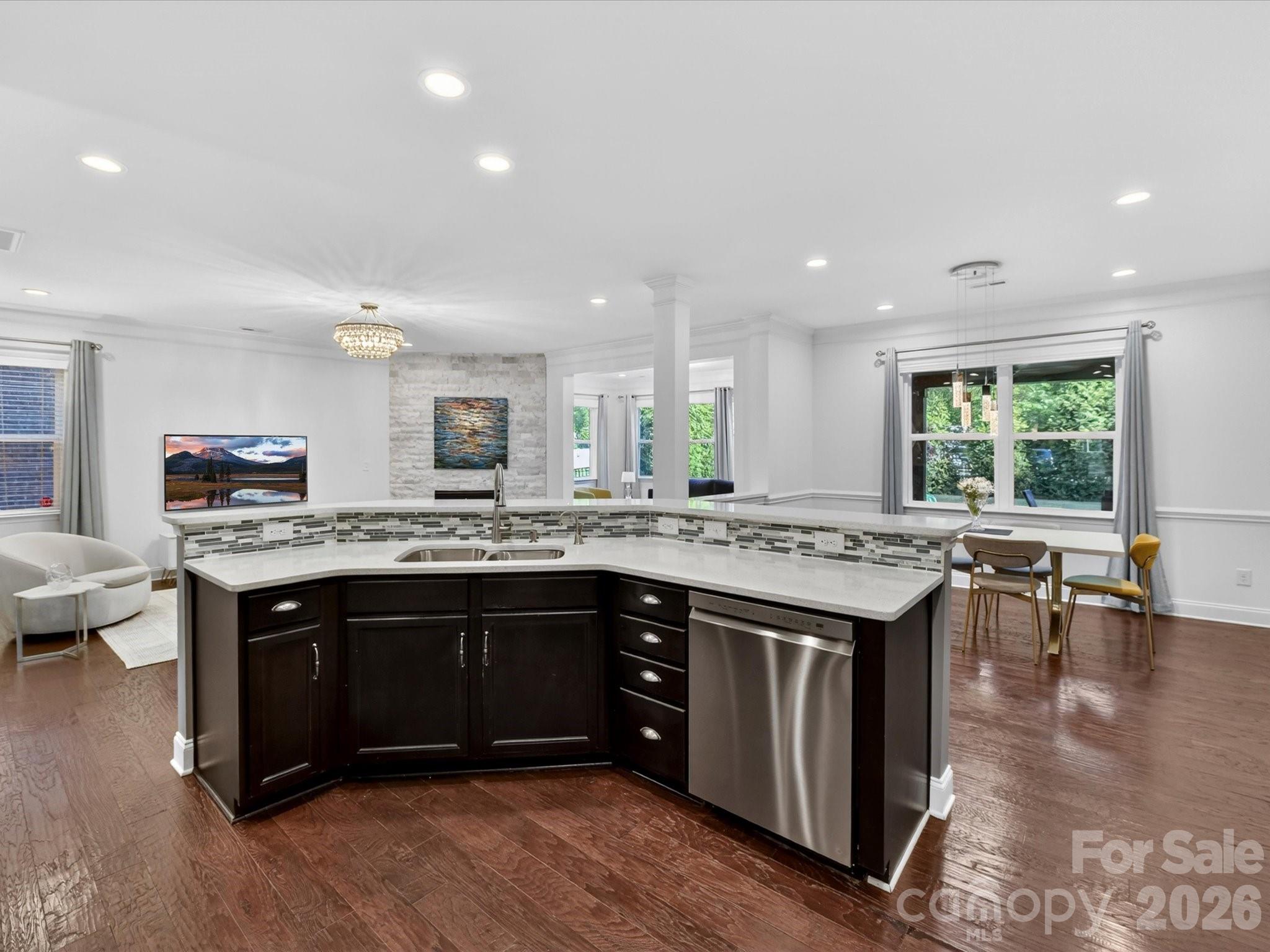 113 Hillandale Road — Charlotte