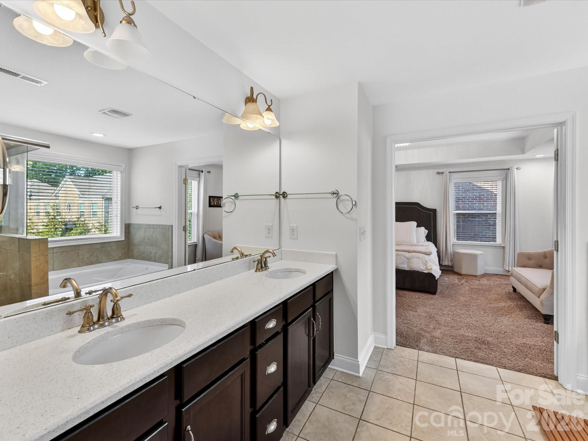 113 Hillandale Road — Charlotte
