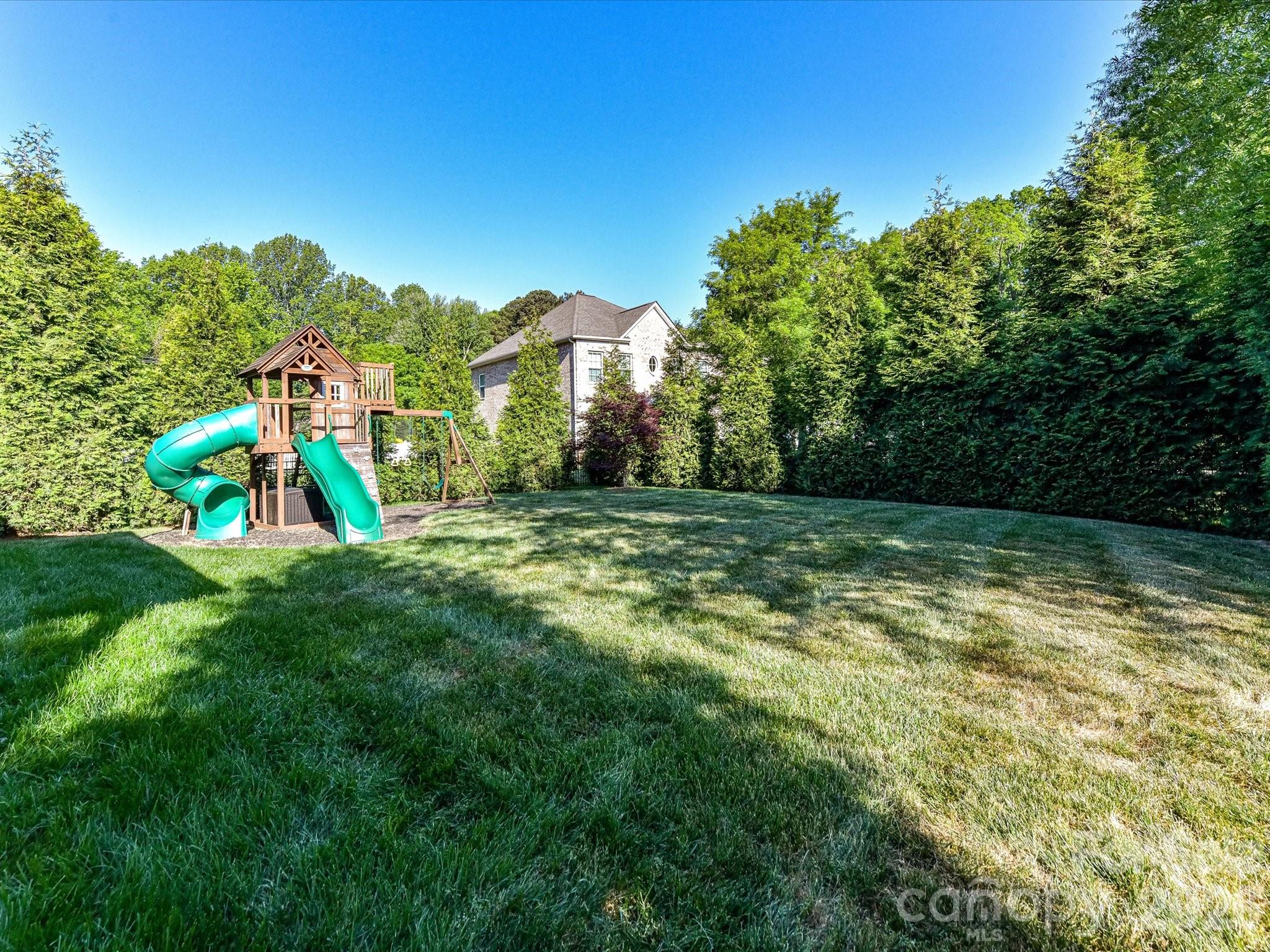 113 Hillandale Road — Charlotte