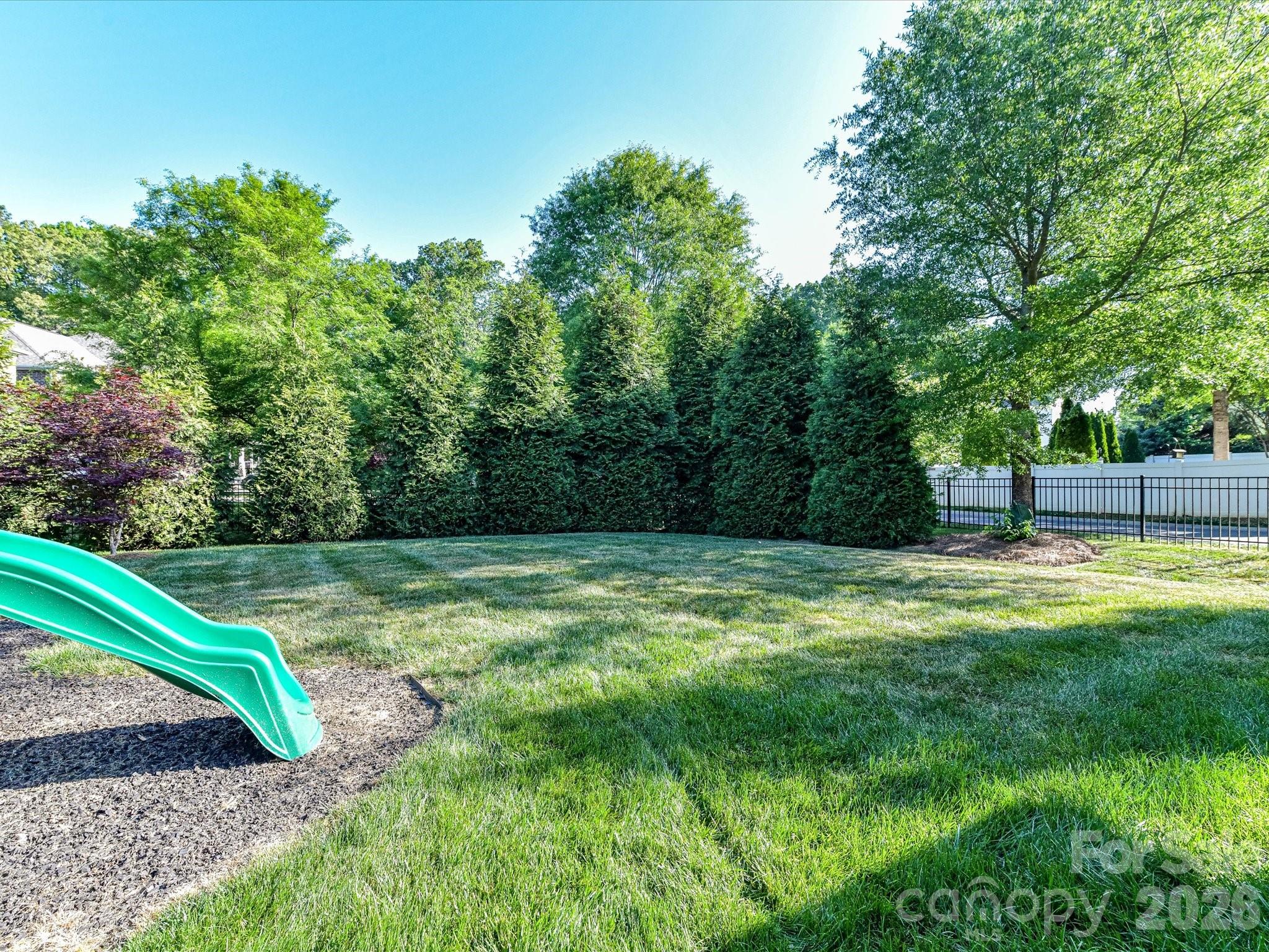 113 Hillandale Road — Charlotte