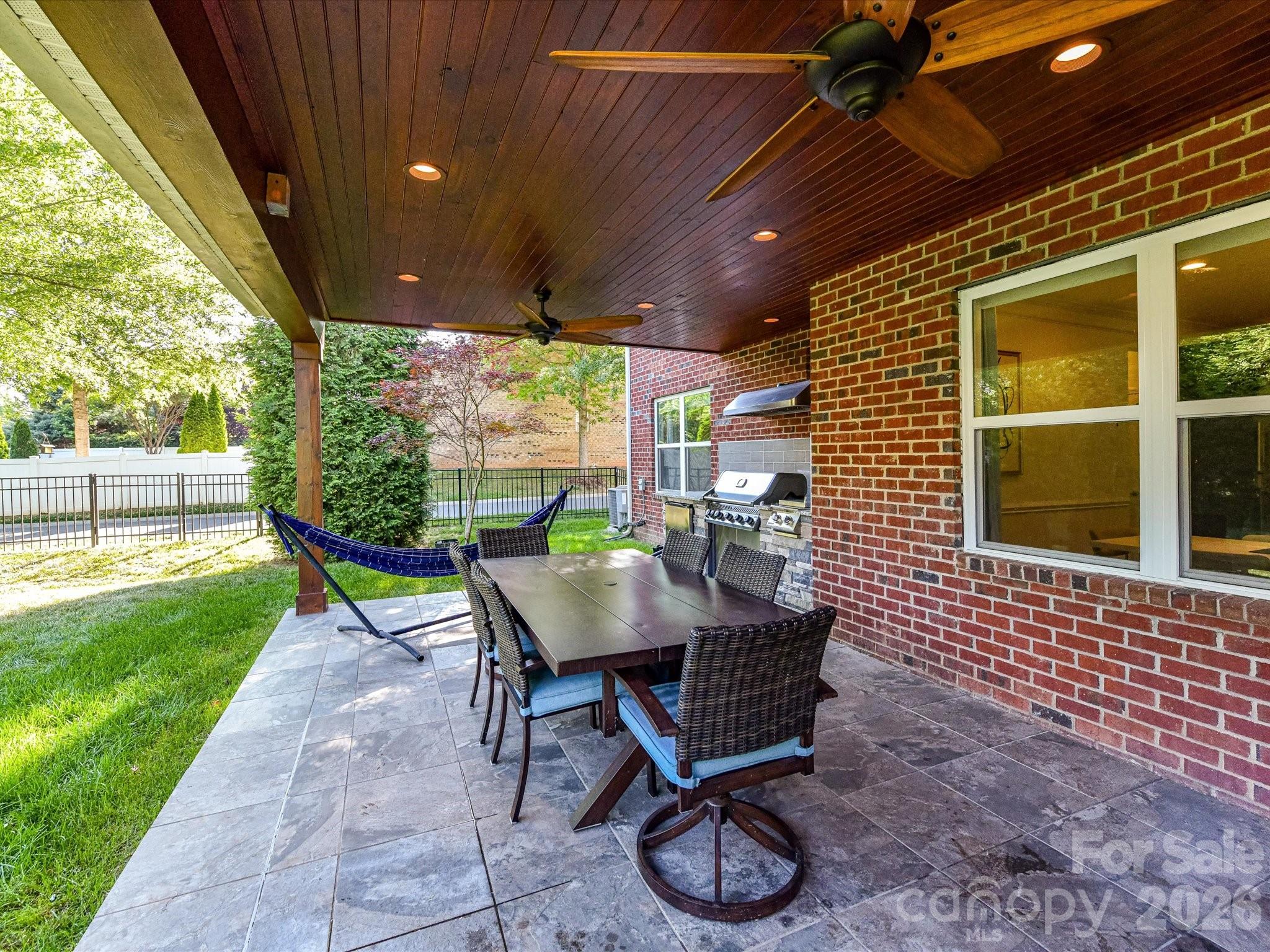 113 Hillandale Road — Charlotte